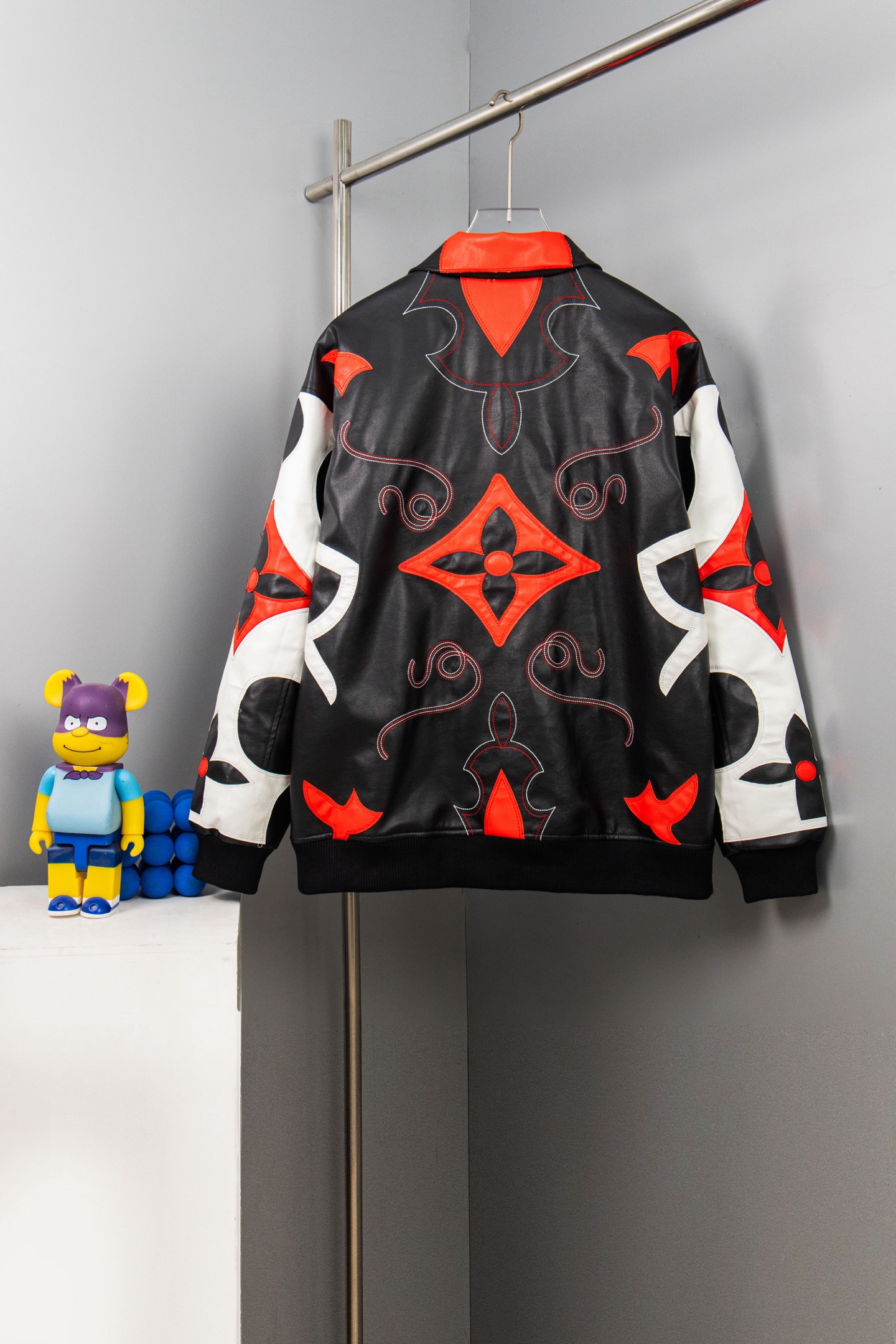 【LOUIS VUITTON旗艦店】ルイヴィトン ジャケット 、ご好評に付き再入荷！