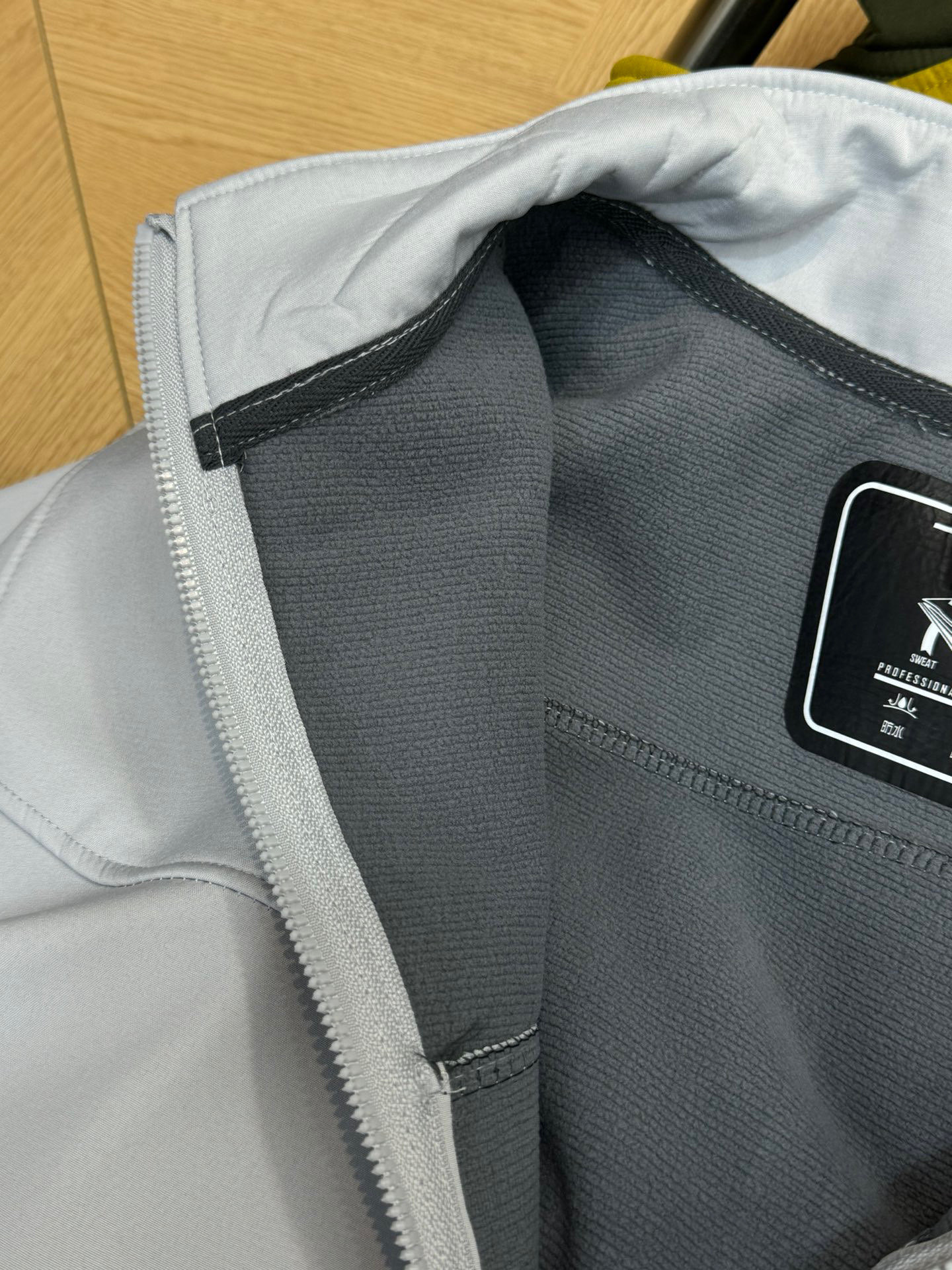 【ARC'TERYX旗艦店】アウトドアジャケット ご好評に付き再入荷！