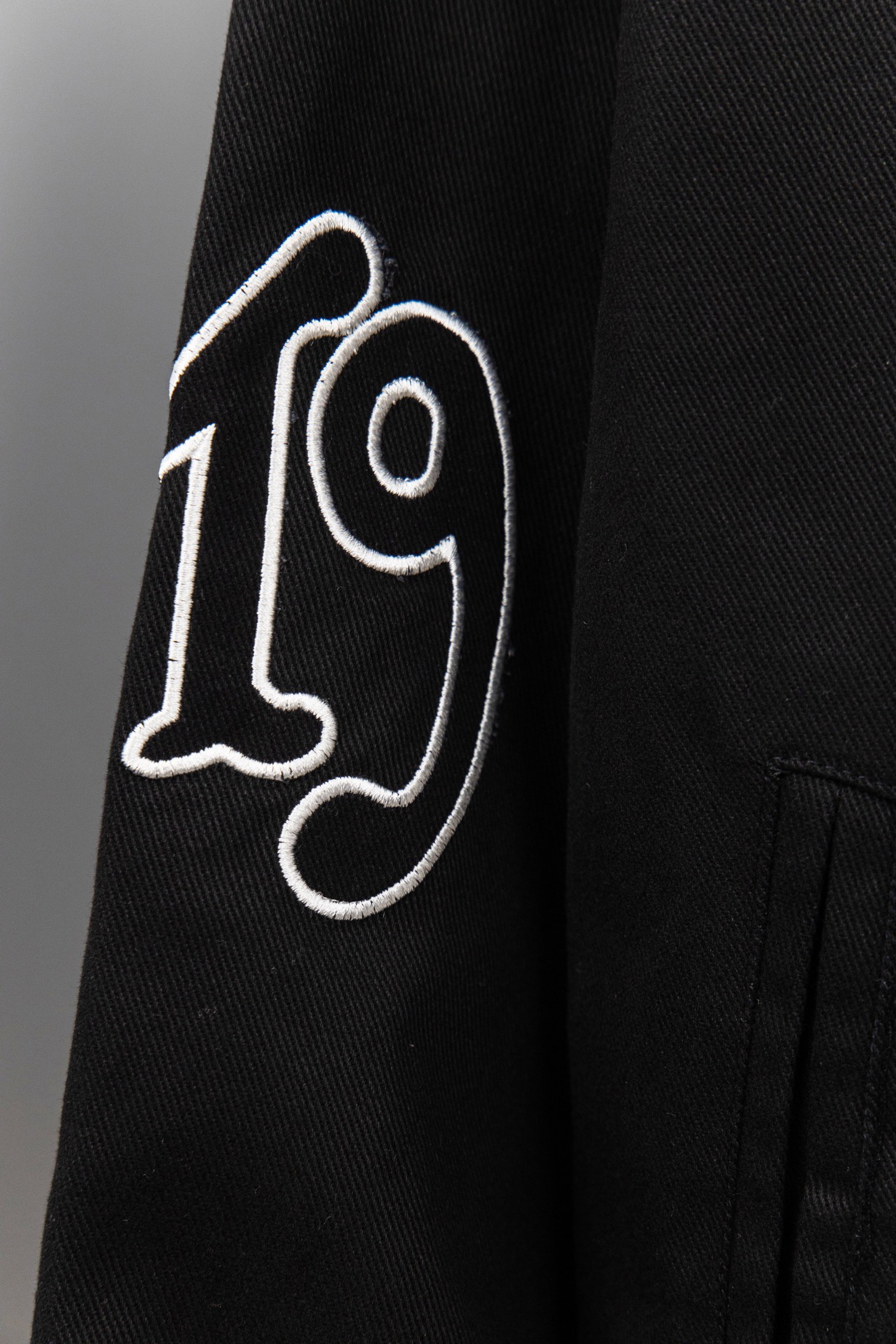 【PRADA旗艦店】プラダ ジャケット ご好評に付き再入荷！