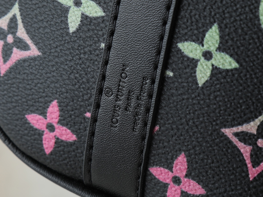 LOUIS VUITTON ルイヴィトン M13935 keepall 25 クロスボディバッグ