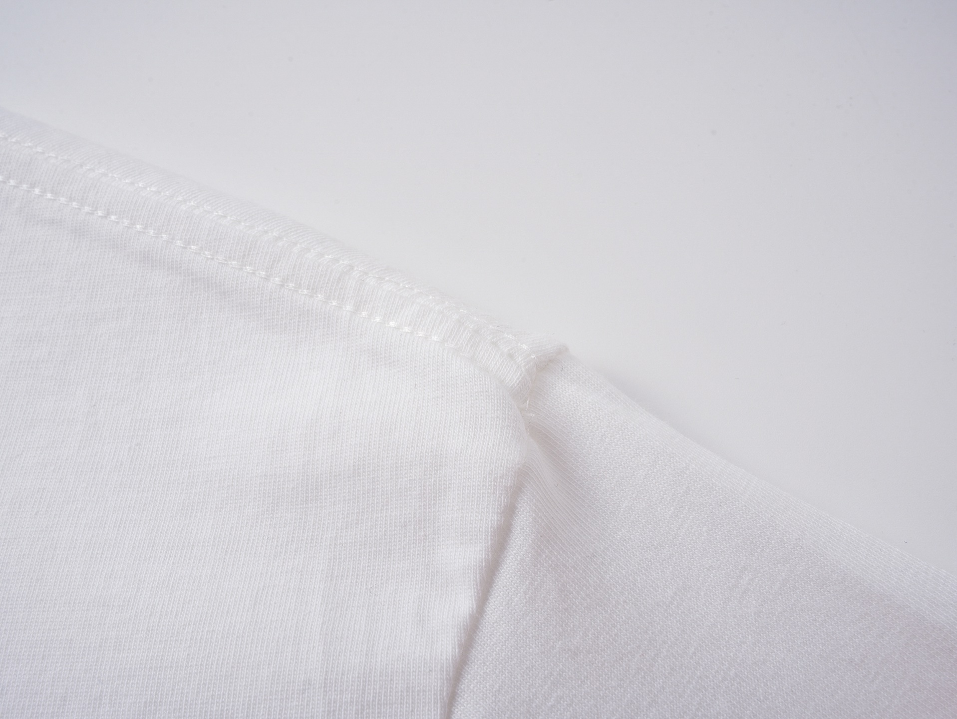 【CHROME HEARTS】（クロムハーツ）半袖Tシャツ、ご好評に付き再入荷！