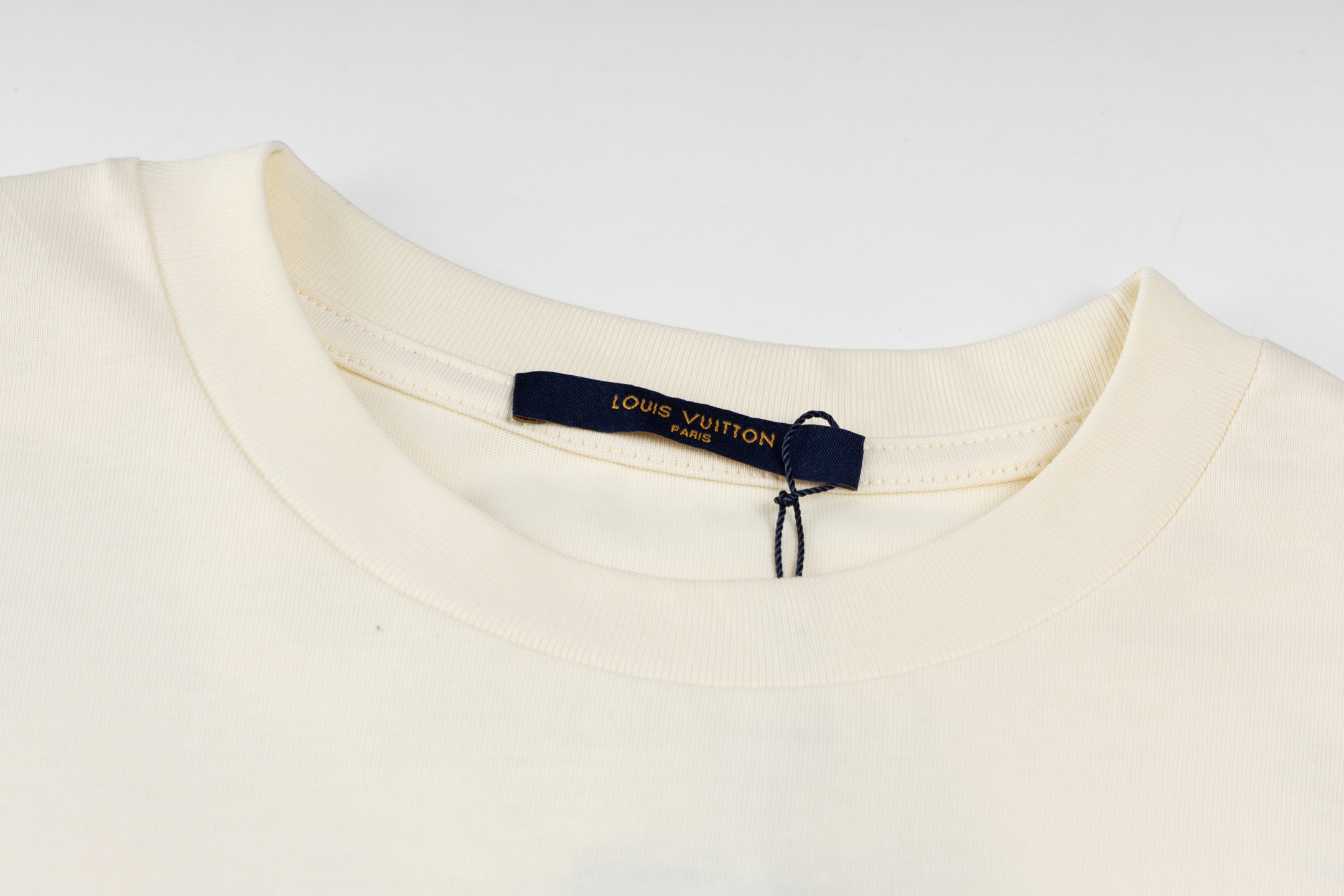 【LOUIS VUITTON旗艦店】ルイヴィトン 半袖Tシャツ ご好評に付き再入荷！