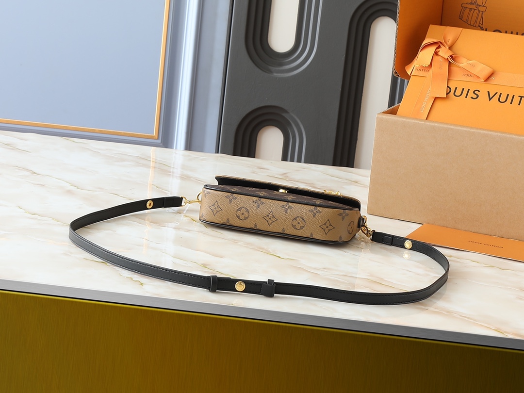 LOUIS VUITTON ルイヴィトン Wallet on Chain Ivy ショルダーバッグ M26587