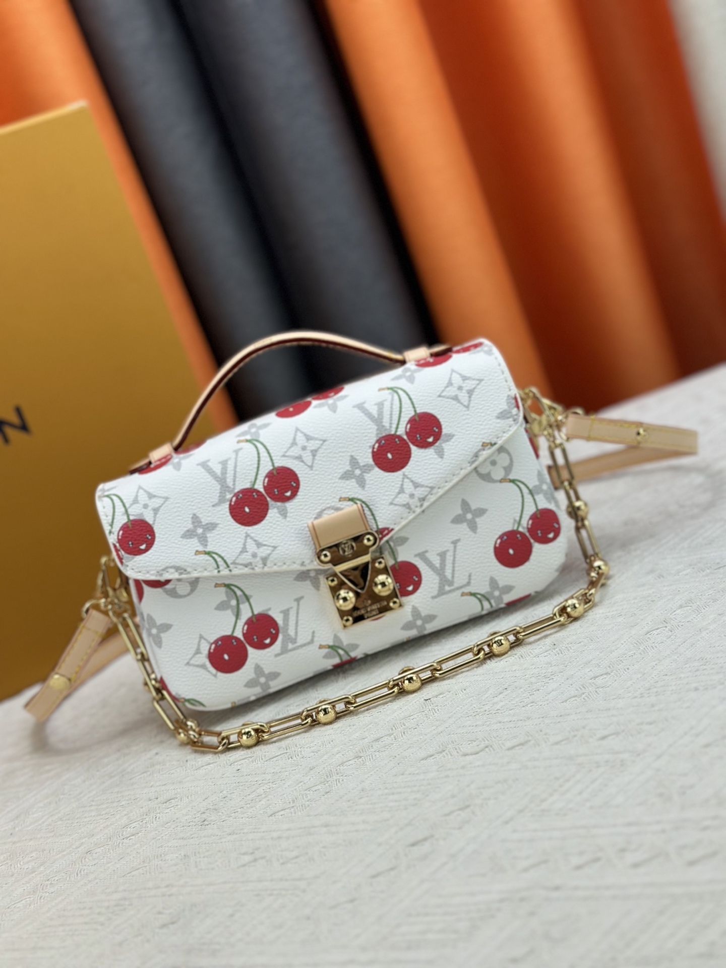 LOUIS VUITTON ルイヴィトン East West Métis メッセンジャーバッグ M14231