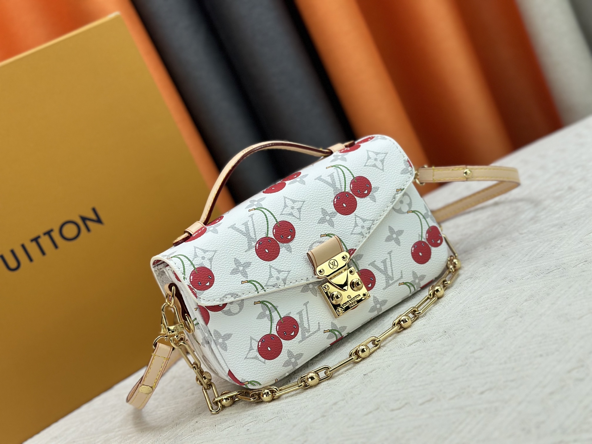 LOUIS VUITTON ルイヴィトン East West Métis メッセンジャーバッグ M14231