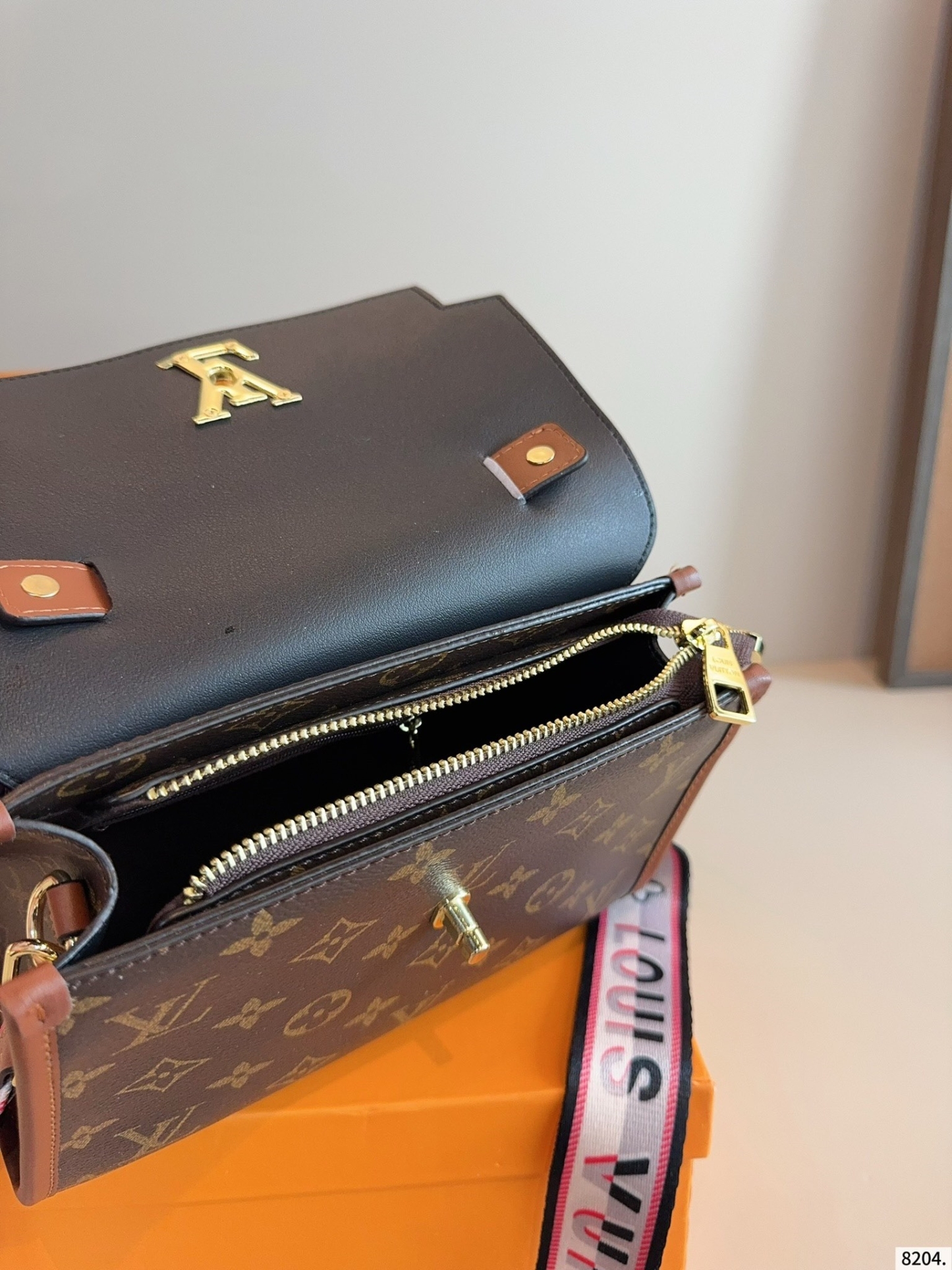 LOUIS VUITTON ルイヴィトン FLEUR クロスボディバッグ