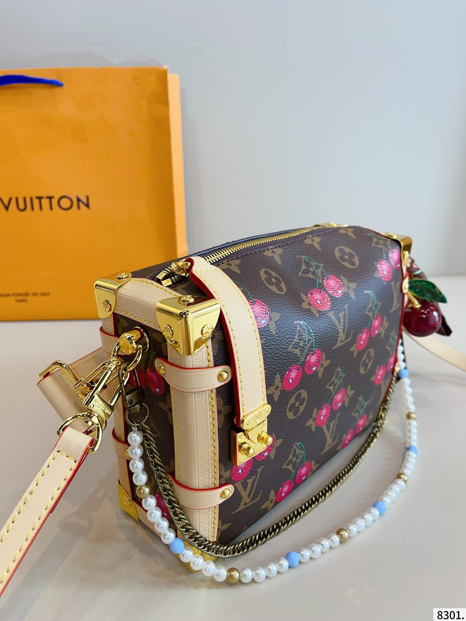 大人気定番商品★LOUIS VUITTON ルイヴィトン SIDE TRUNK ショルダーバッグ