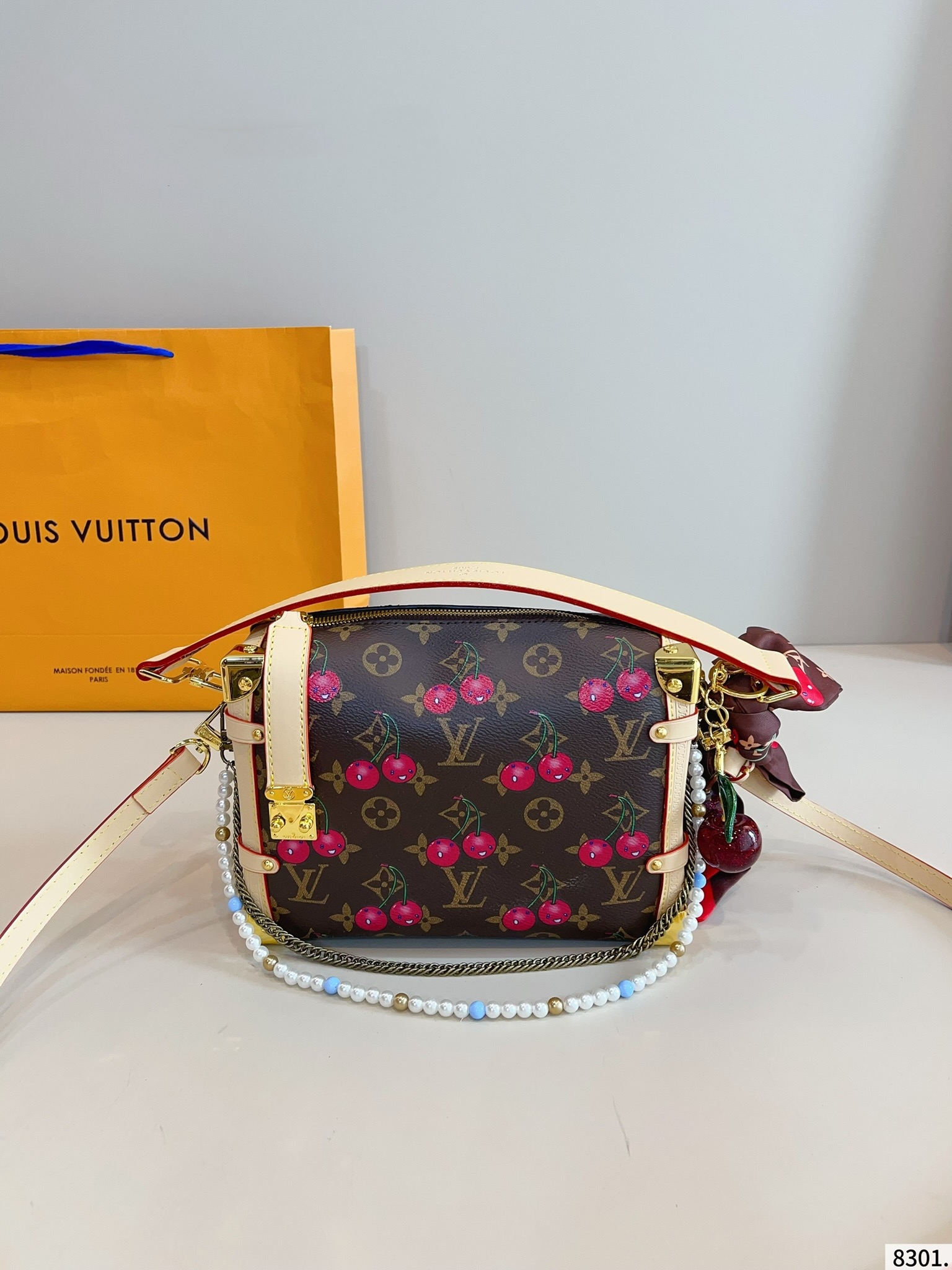 大人気定番商品★LOUIS VUITTON ルイヴィトン SIDE TRUNK ショルダーバッグ