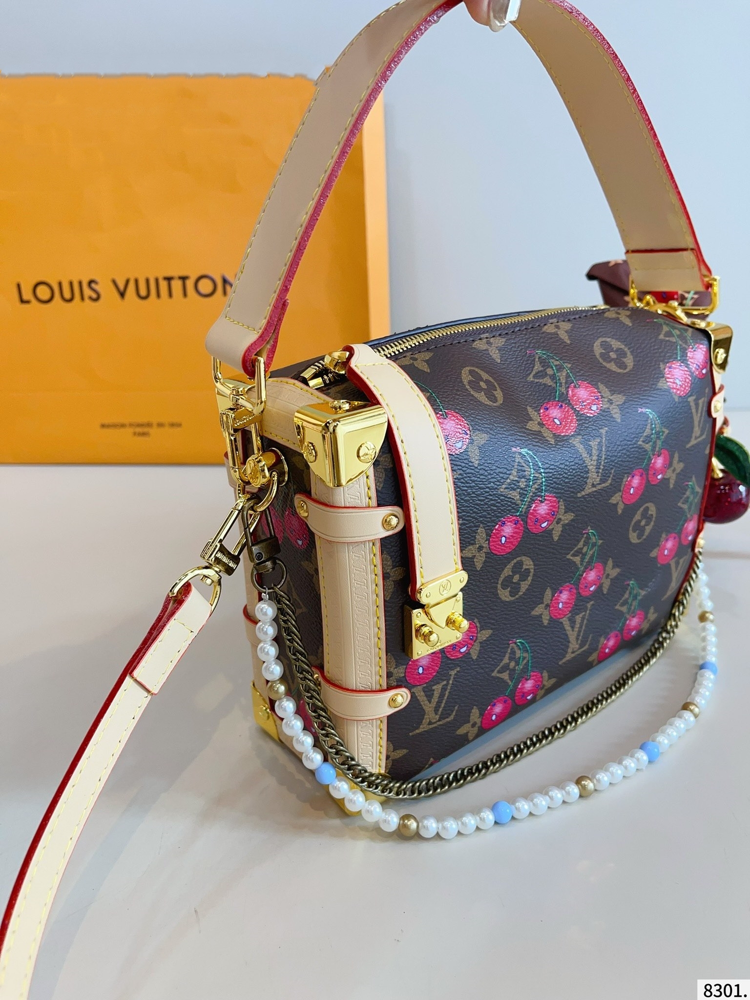 大人気定番商品★LOUIS VUITTON ルイヴィトン SIDE TRUNK ショルダーバッグ