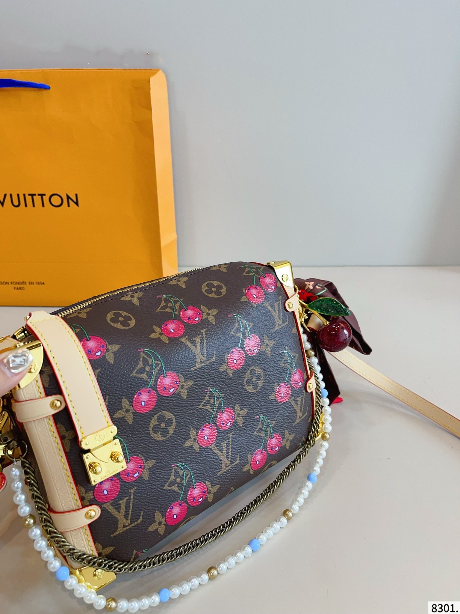 大人気定番商品★LOUIS VUITTON ルイヴィトン SIDE TRUNK ショルダーバッグ