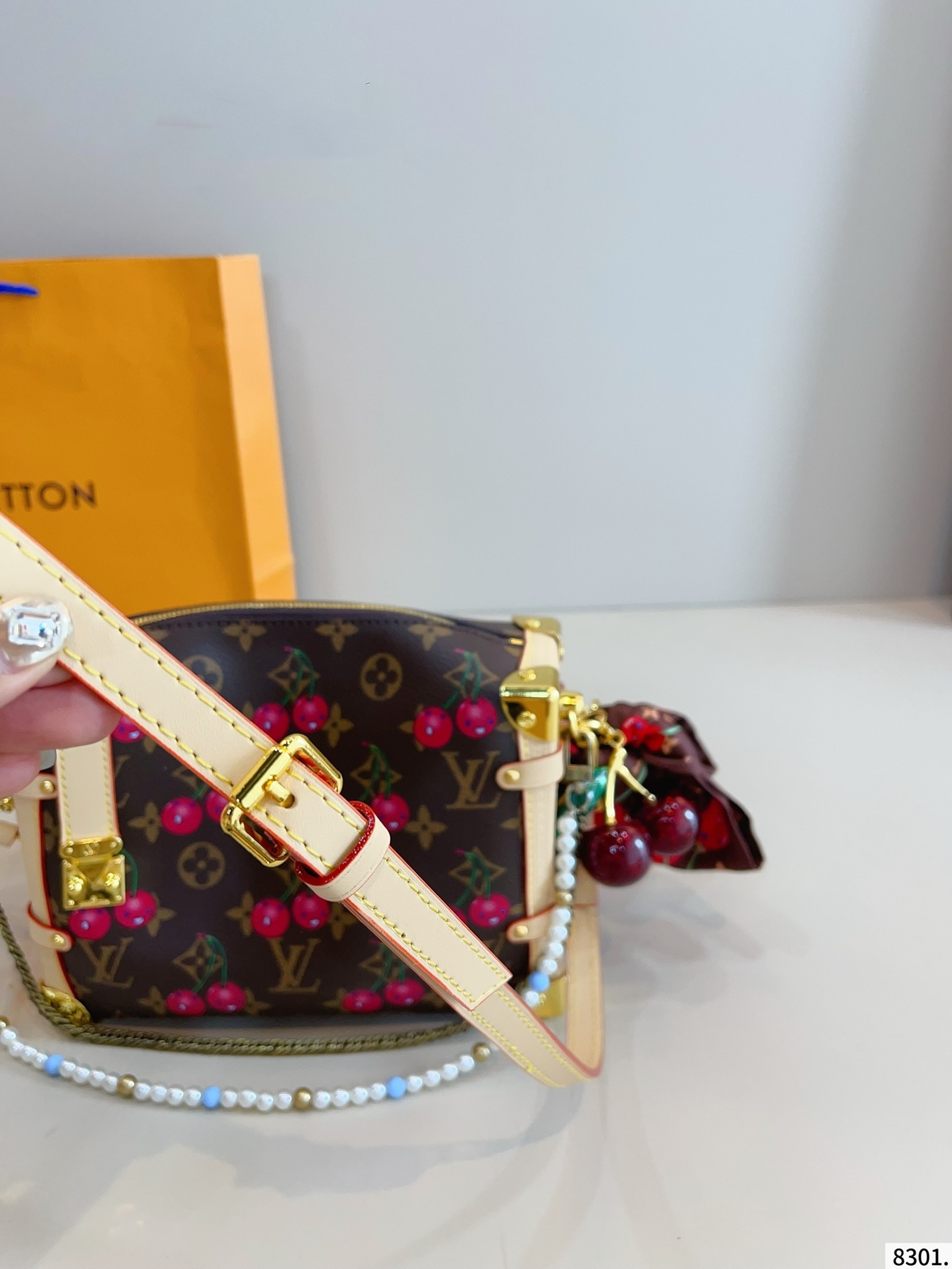 大人気定番商品★LOUIS VUITTON ルイヴィトン SIDE TRUNK ショルダーバッグ