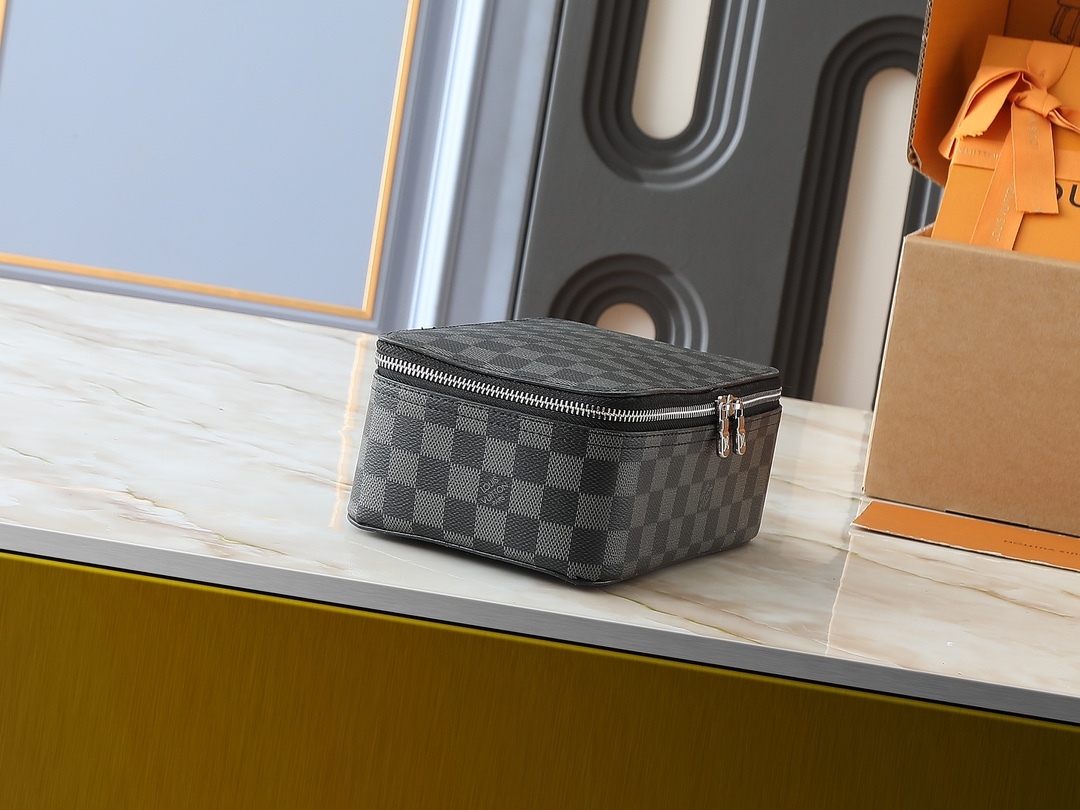 LOUIS VUITTON ルイヴィトン M43689 収納ボックス 化粧ポーチ