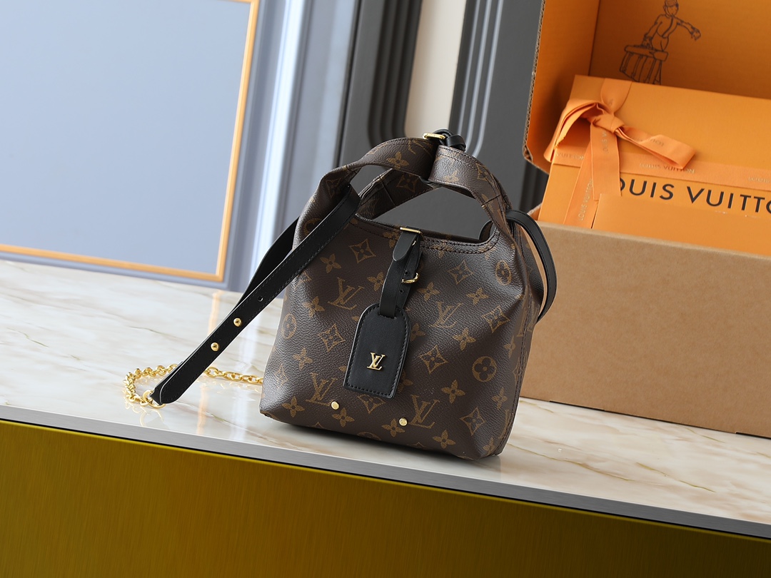 LOUIS VUITTON ルイヴィトン Atlantis BB M46816 ハンドバッグ
