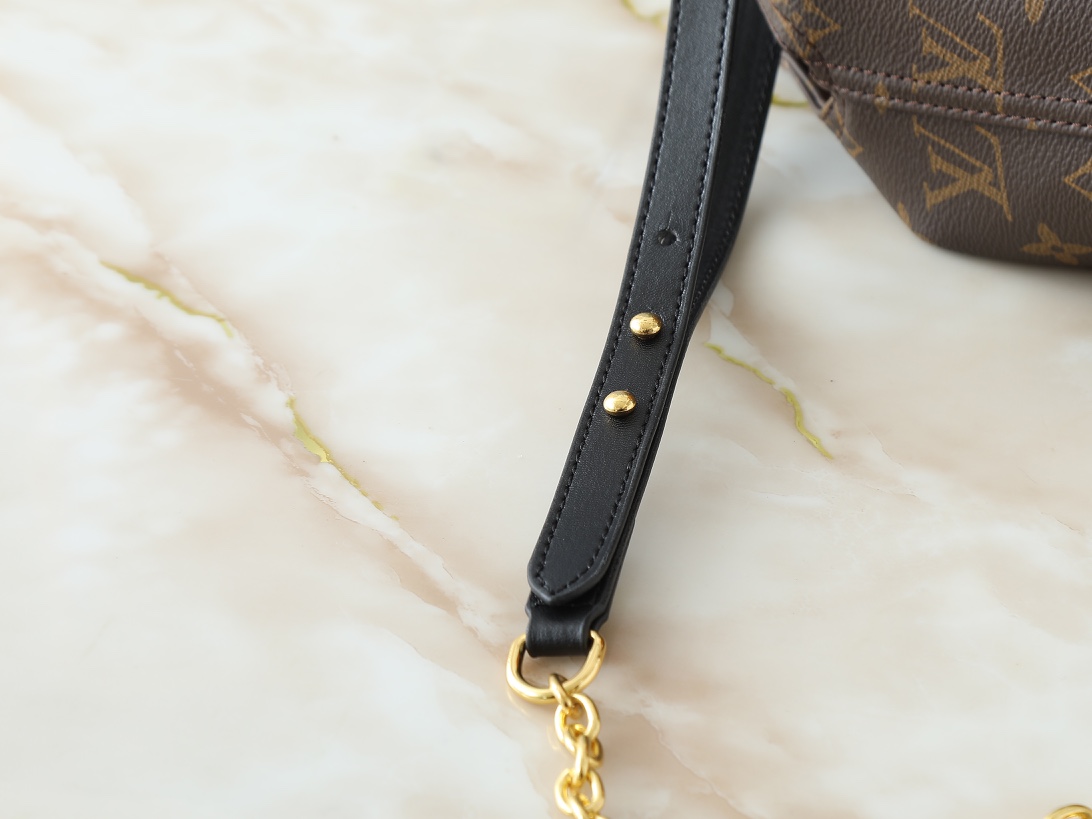 LOUIS VUITTON ルイヴィトン Atlantis BB M46816 ハンドバッグ