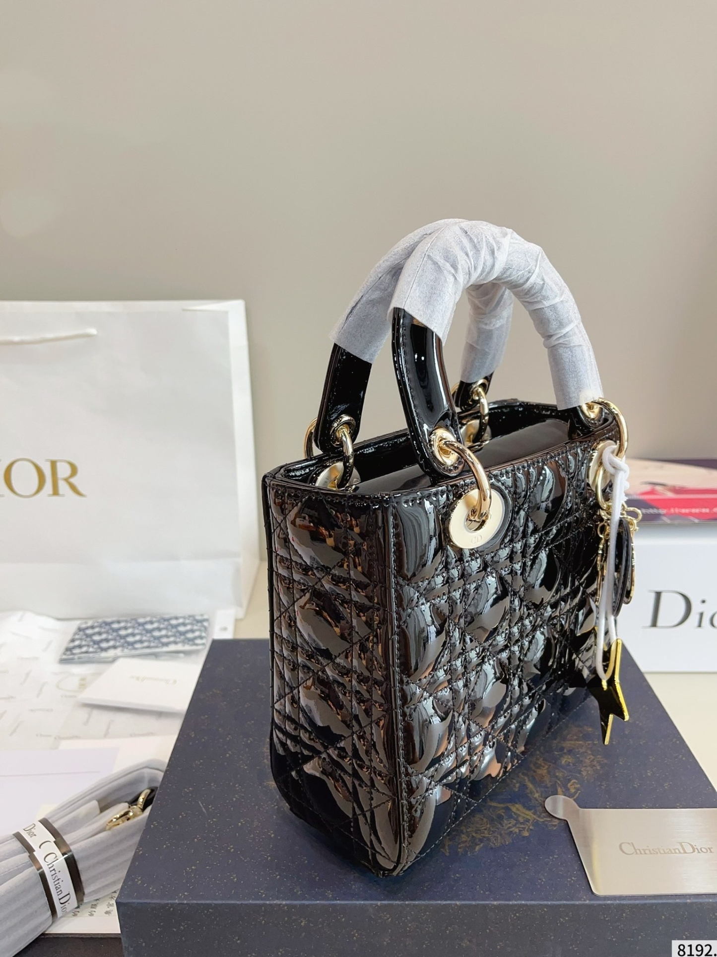 【DIOR公式旗艦店】レディディオール Lady ハンドバッグ