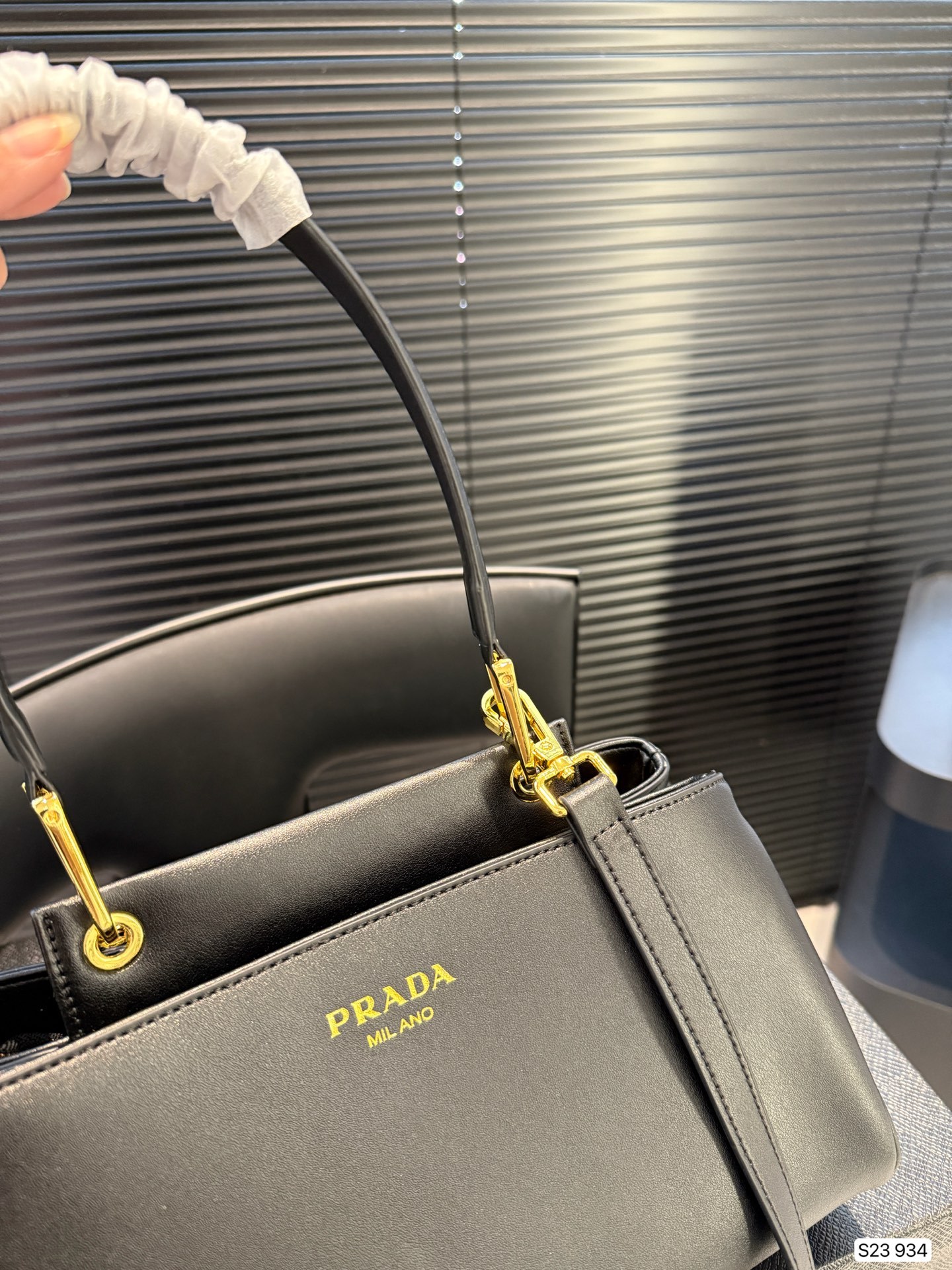 【PRADA公式旗艦店】プラダ クロスボディバッグ