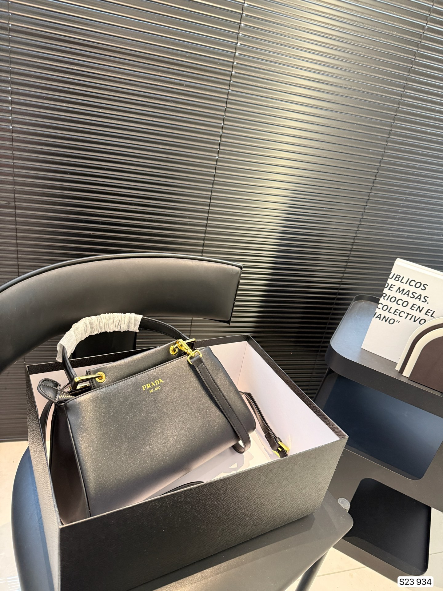 【PRADA公式旗艦店】プラダ クロスボディバッグ