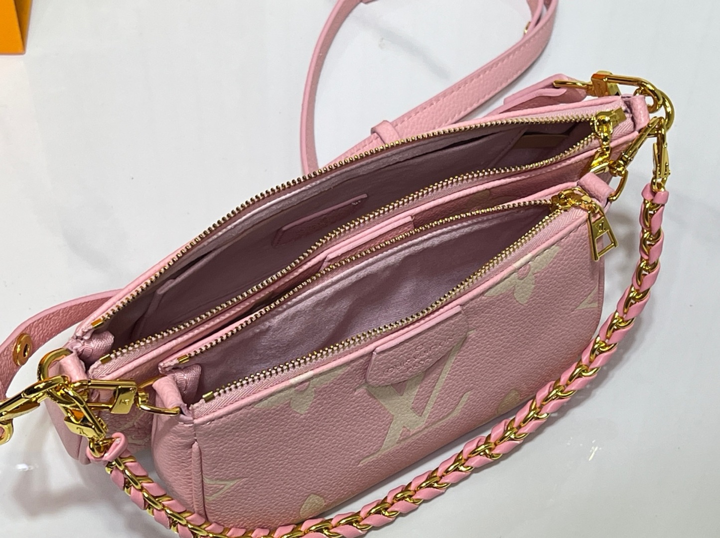 LOUIS VUITTON ルイヴィトン 3点セットのバッグ