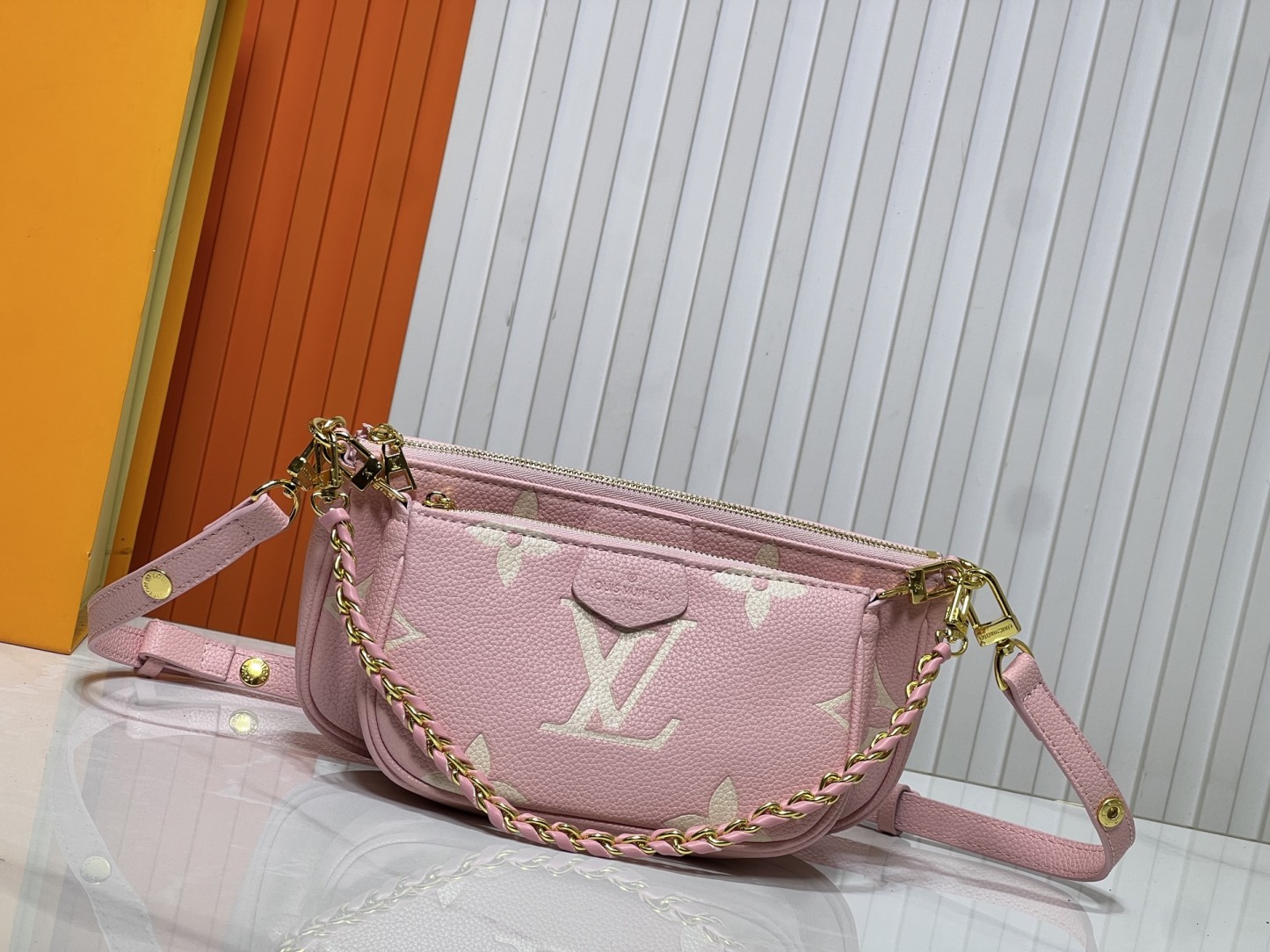 LOUIS VUITTON ルイヴィトン 3点セットのバッグ
