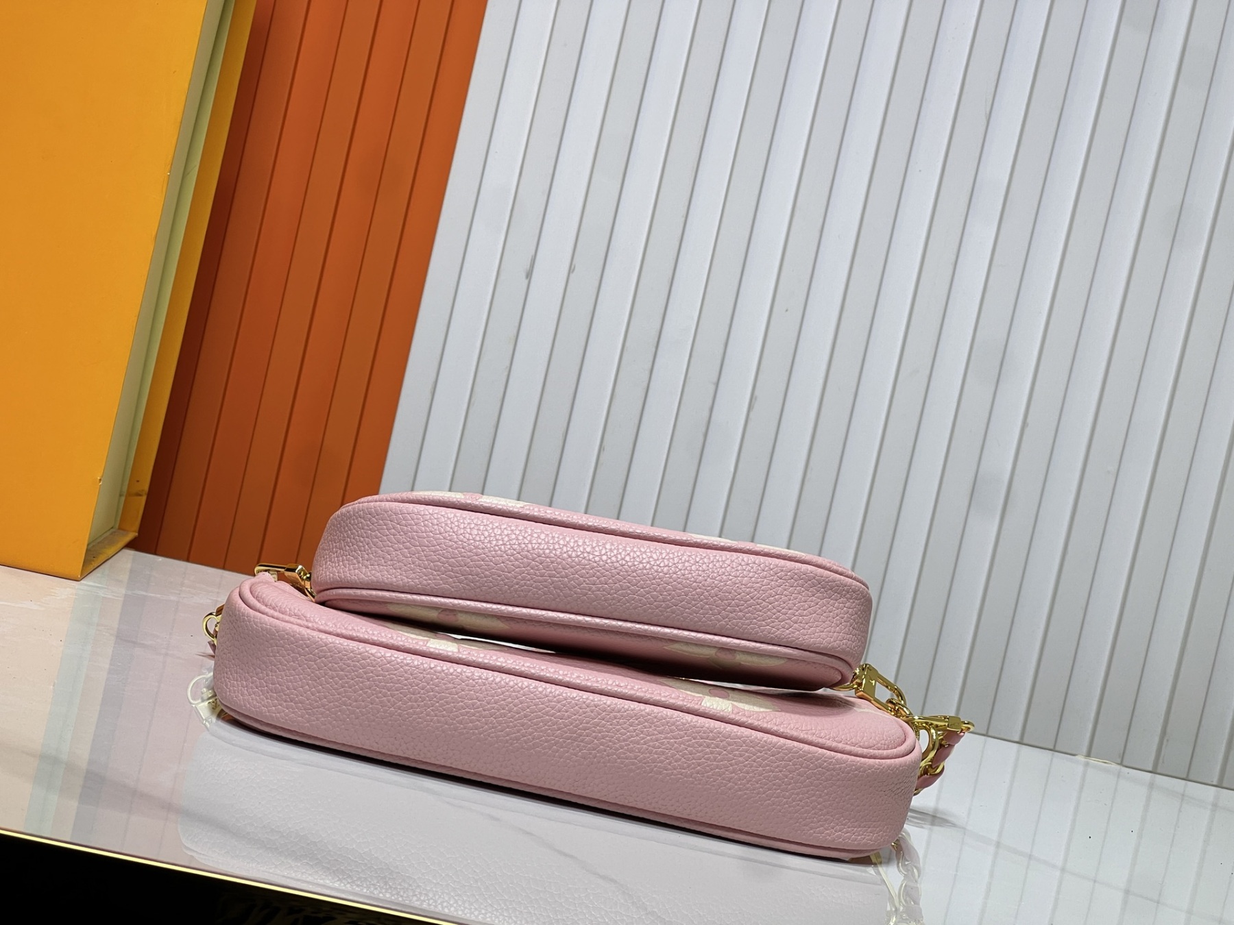 LOUIS VUITTON ルイヴィトン 3点セットのバッグ