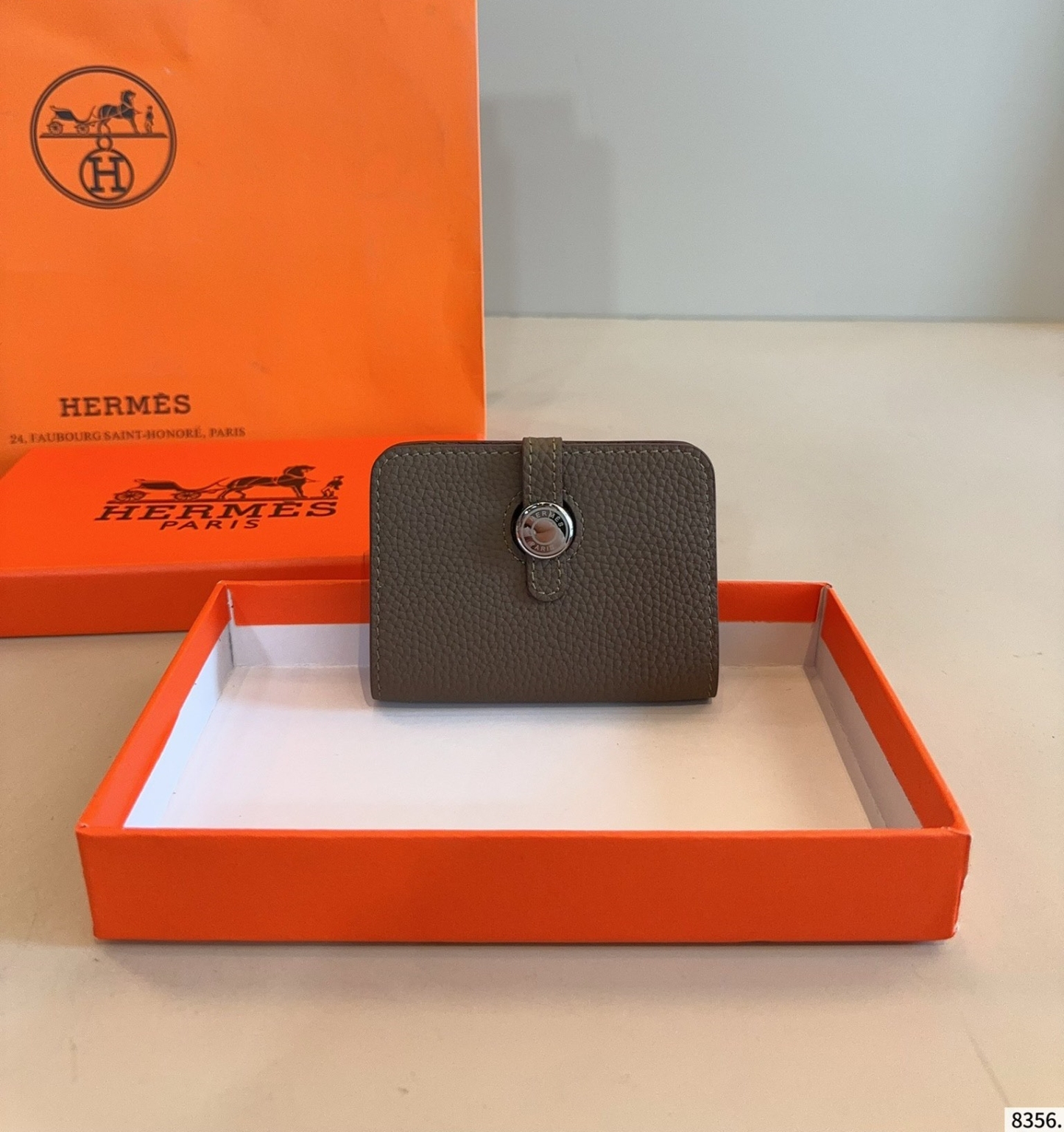 【HERMES公式旗艦店】エルメス 財布  5カラー 10*8CM