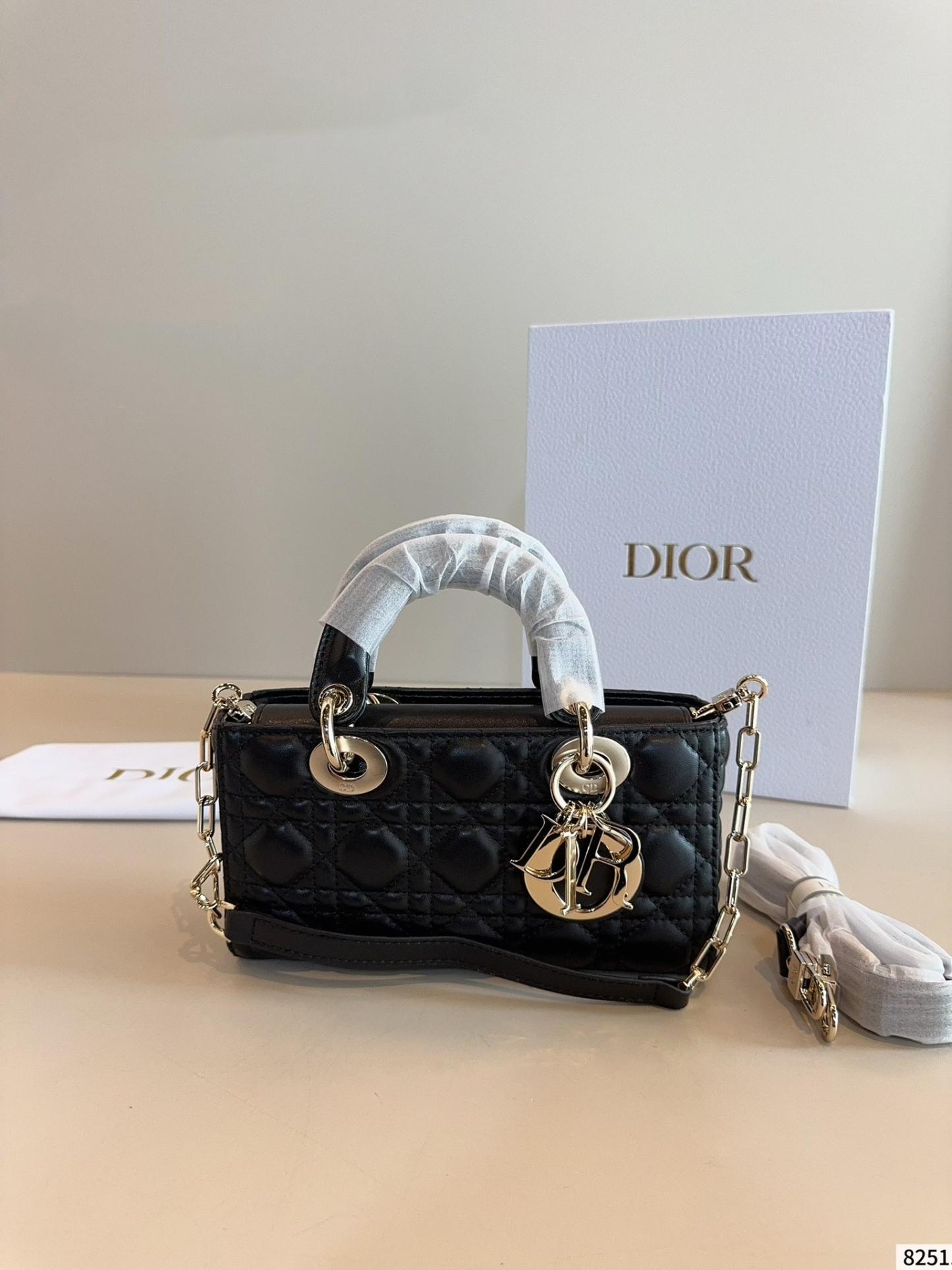 【DIOR公式旗艦店】レディディオール Lady D-joy ハンドバッグ