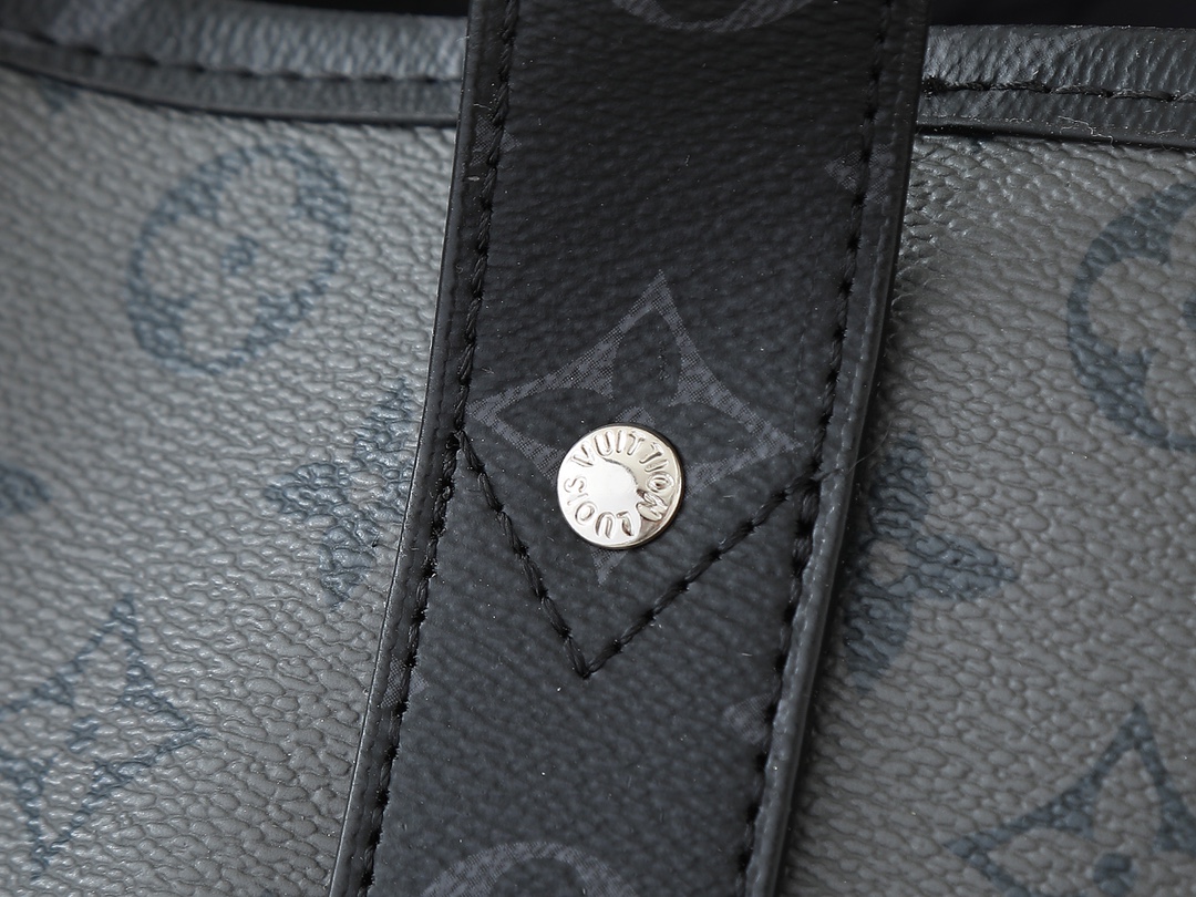 LOUIS VUITTON ルイヴィトン LV x YK Weekend Tote ハンドバッグ M46434