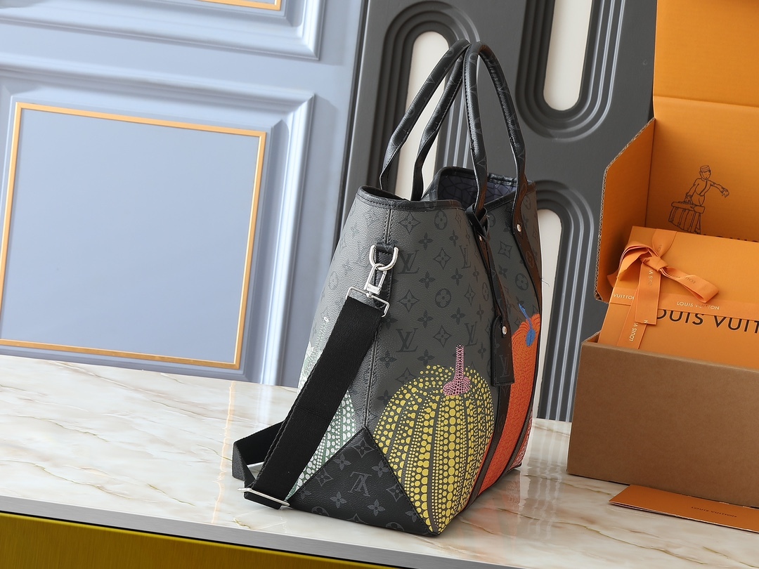 LOUIS VUITTON ルイヴィトン LV x YK Weekend Tote ハンドバッグ M46434