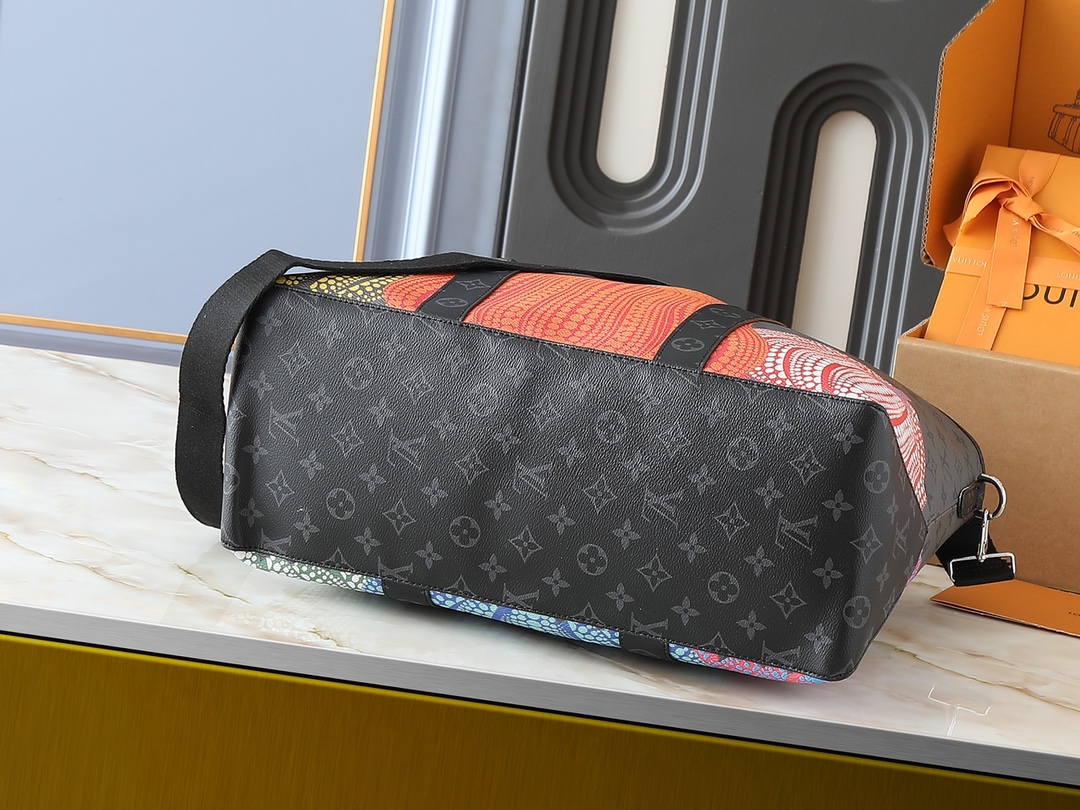LOUIS VUITTON ルイヴィトン LV x YK Weekend Tote ハンドバッグ M46434