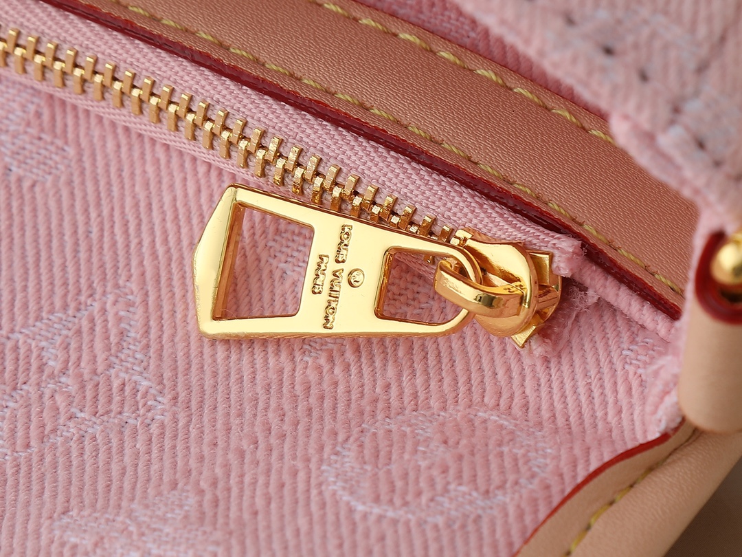 LOUIS VUITTON ルイヴィトン Diane デニムバッグ M13070