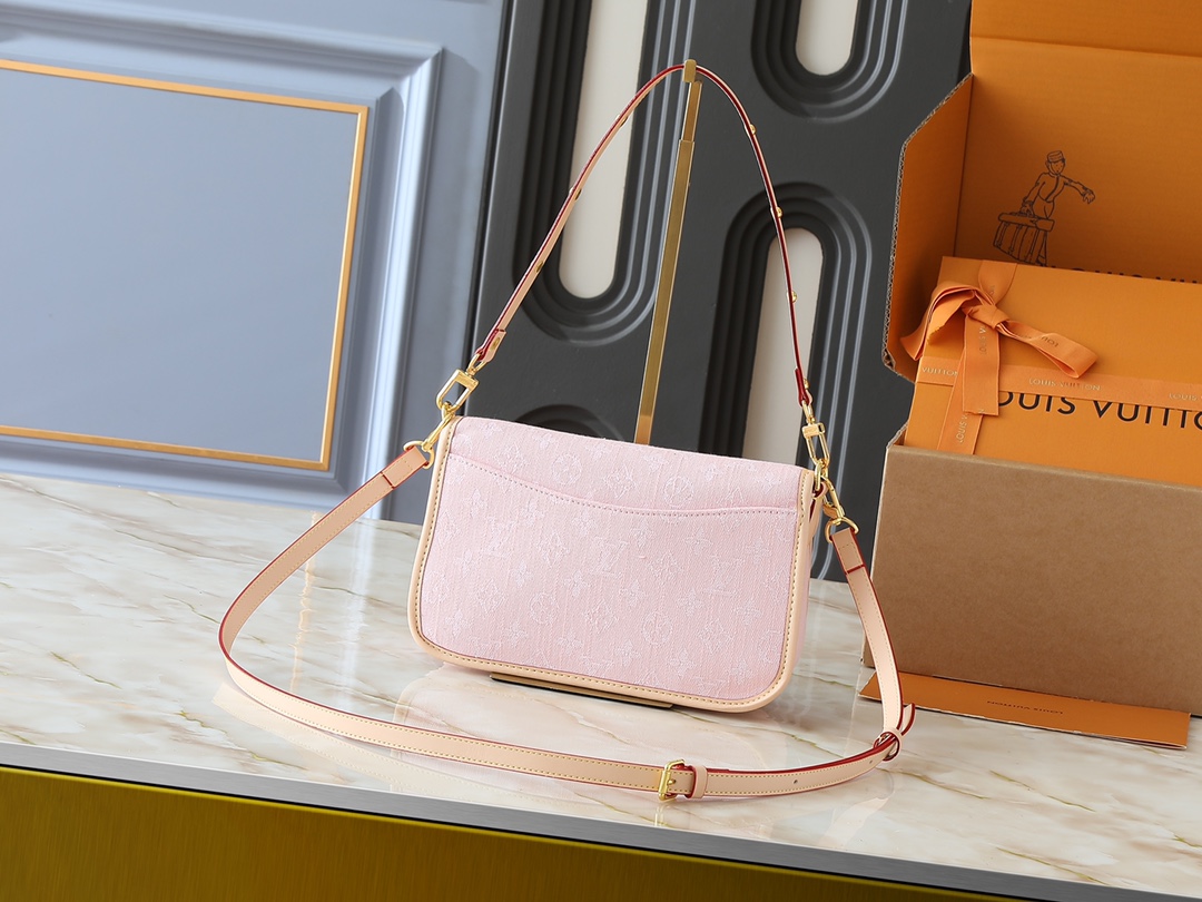 LOUIS VUITTON ルイヴィトン Diane デニムバッグ M13070