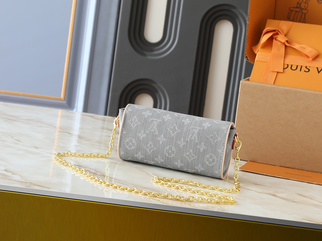 LOUIS VUITTON ルイヴィトン M13566 POCHETTE CAMILLE ショルダーバッグ