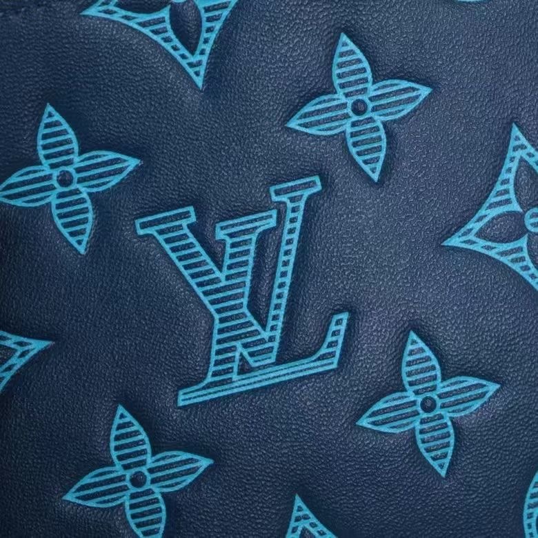 LOUIS VUITTON（ルイヴィトン）Shadow 財布 M82323