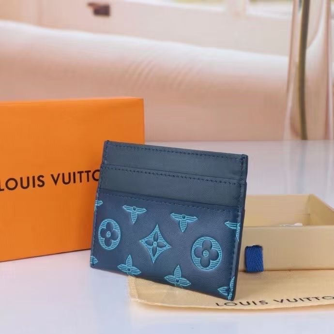 LOUIS VUITTON（ルイヴィトン）Shadow 財布 M82321
