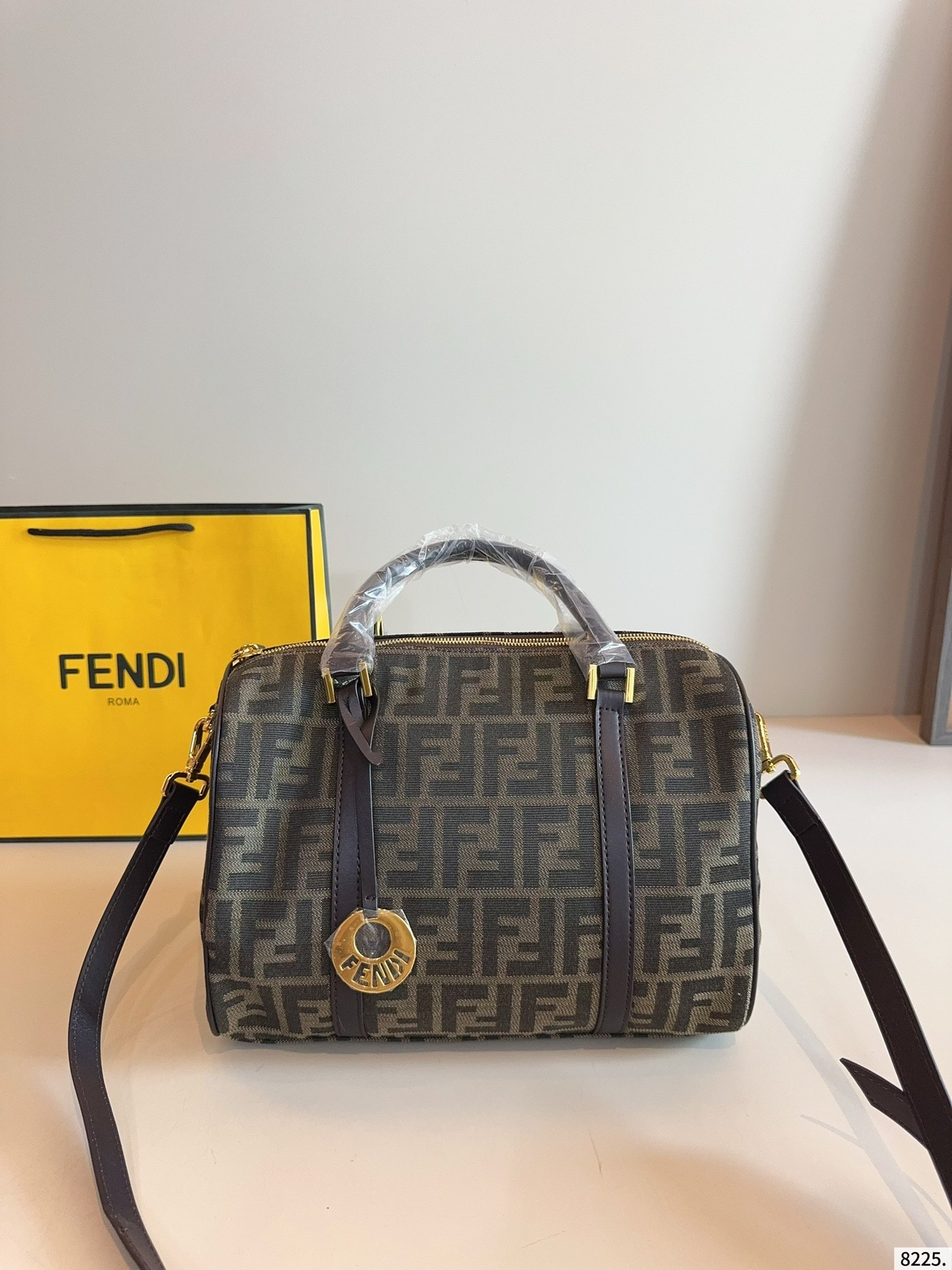 【FENDI公式旗艦店】フェンディ ボストンショルダーバッグ 30*17*20cm