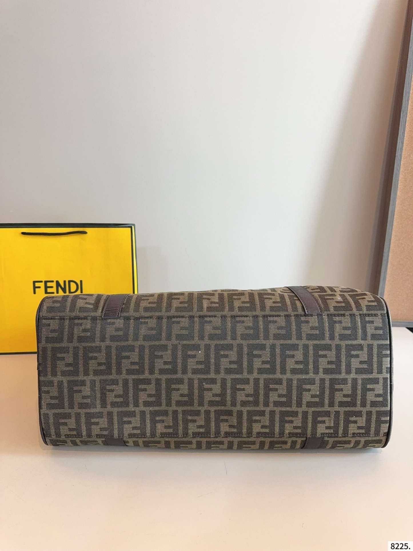 【FENDI公式旗艦店】フェンディ ボストン旅行バッグ 47*21*30cm