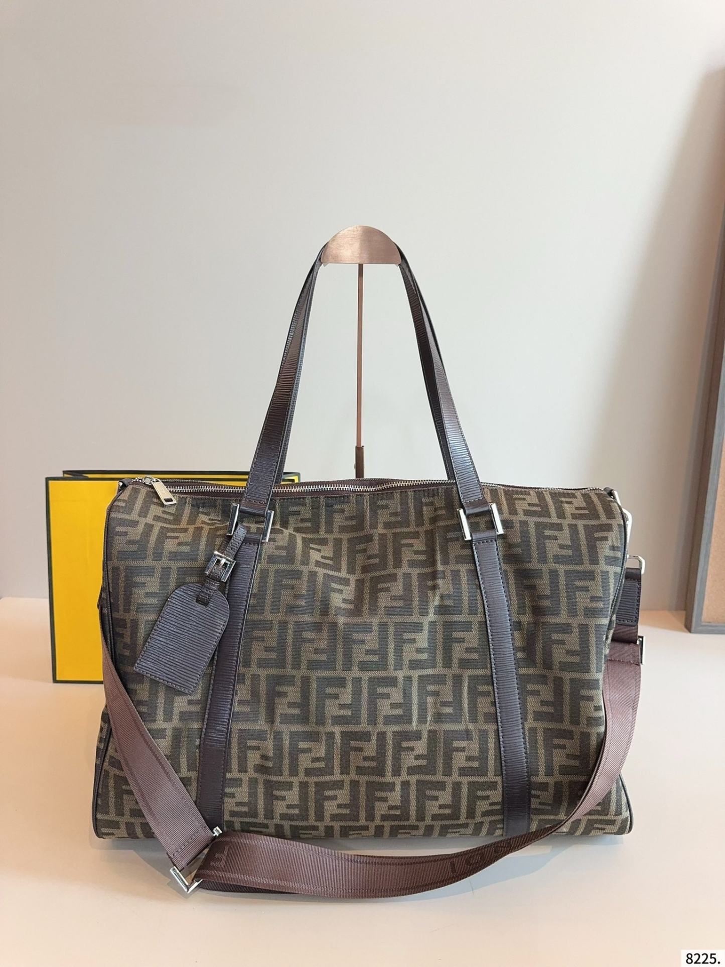 【FENDI公式旗艦店】フェンディ ボストン旅行バッグ 47*21*30cm