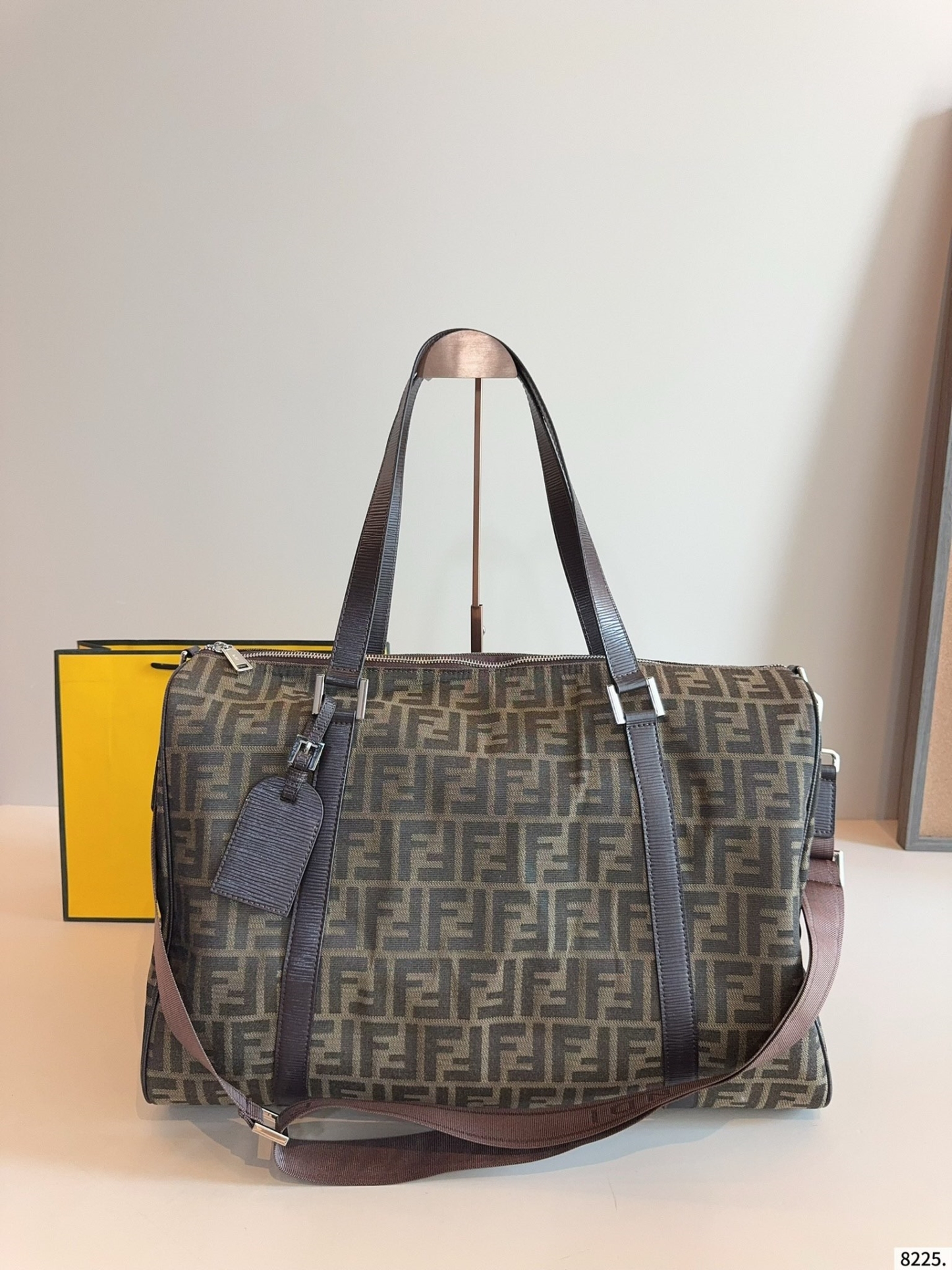 【FENDI公式旗艦店】フェンディ ボストン旅行バッグ 47*21*30cm