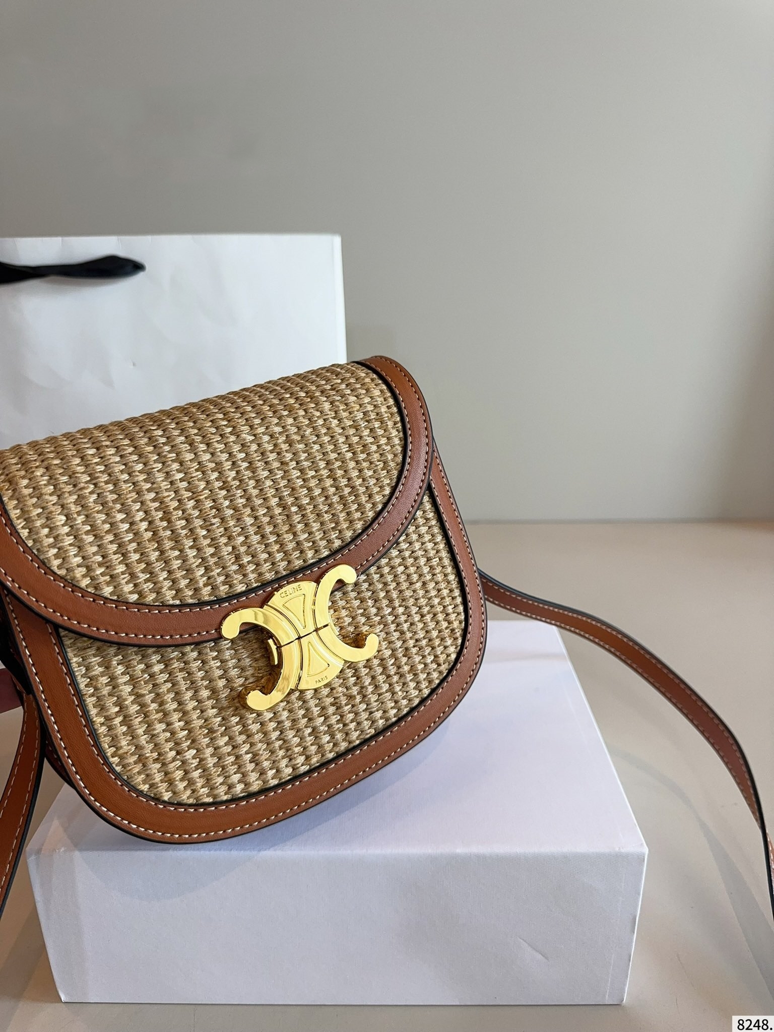 【CELINE公式旗艦店】セリーヌ 編みバッグ 夏の定番アイテム