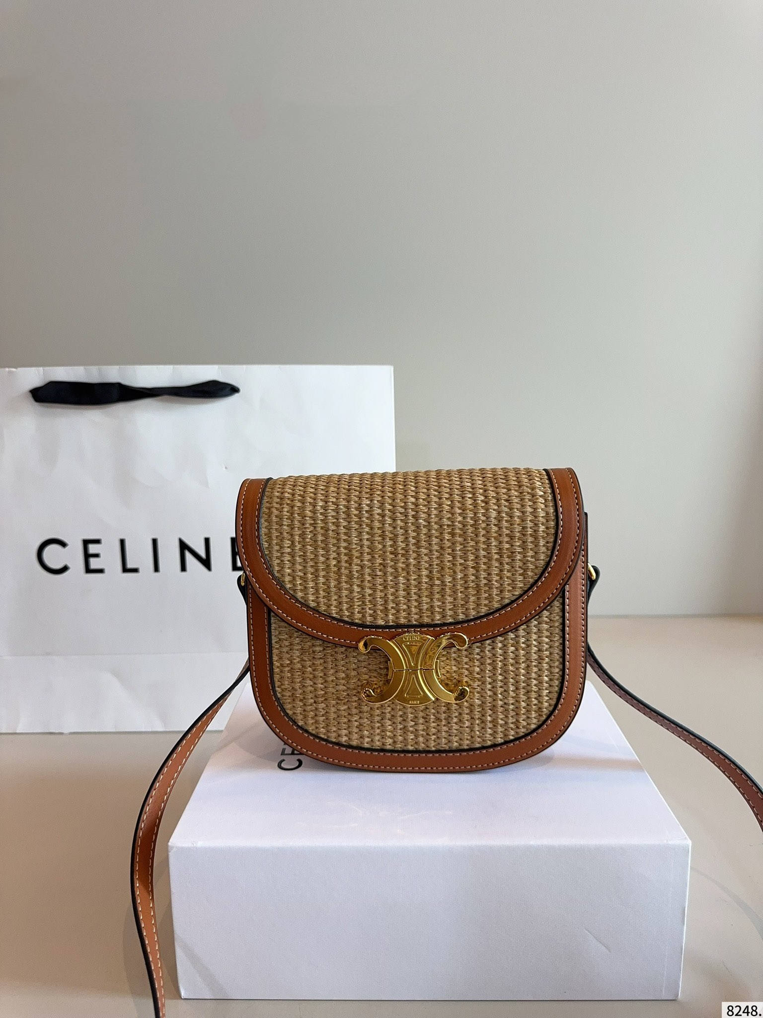 【CELINE公式旗艦店】セリーヌ 編みバッグ 夏の定番アイテム