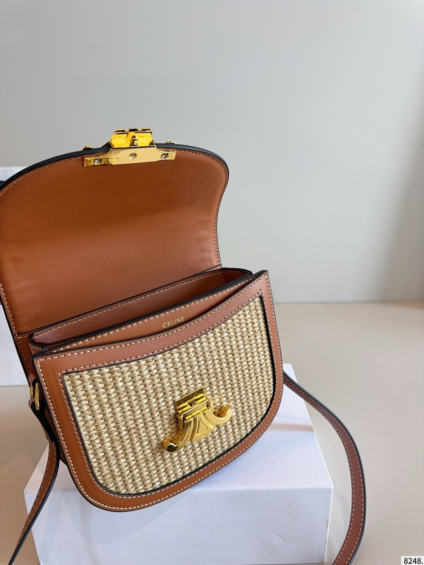 【CELINE公式旗艦店】セリーヌ 編みバッグ 夏の定番アイテム