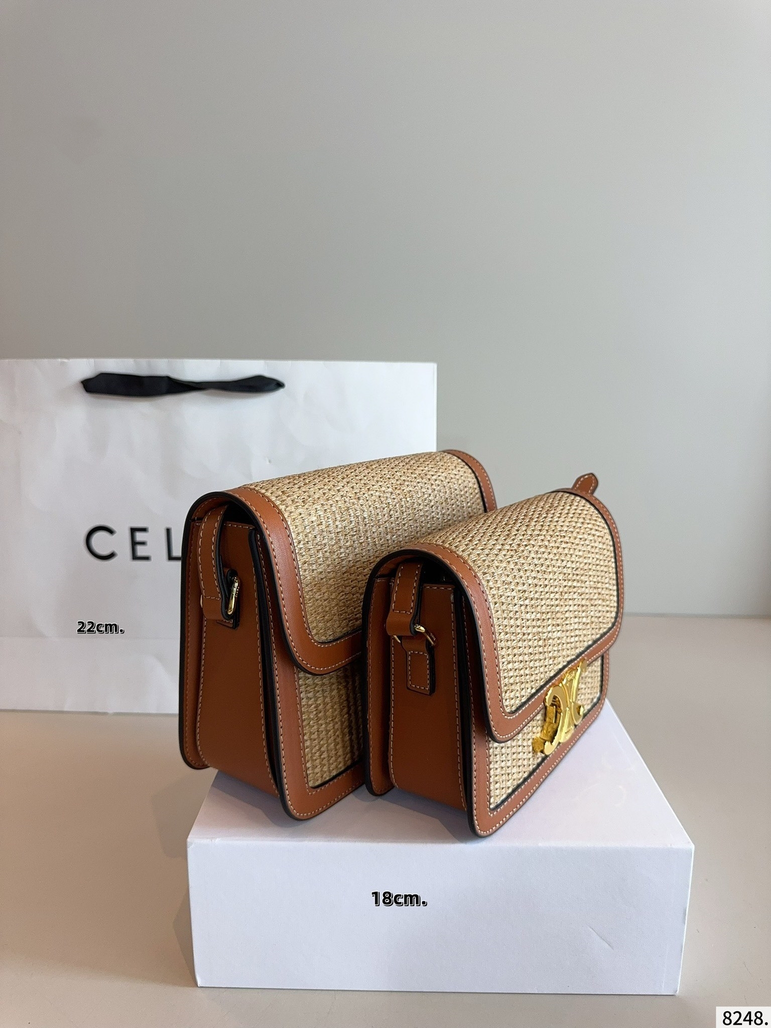 【CELINE公式旗艦店】セリーヌ 編みバッグ 夏の定番アイテム