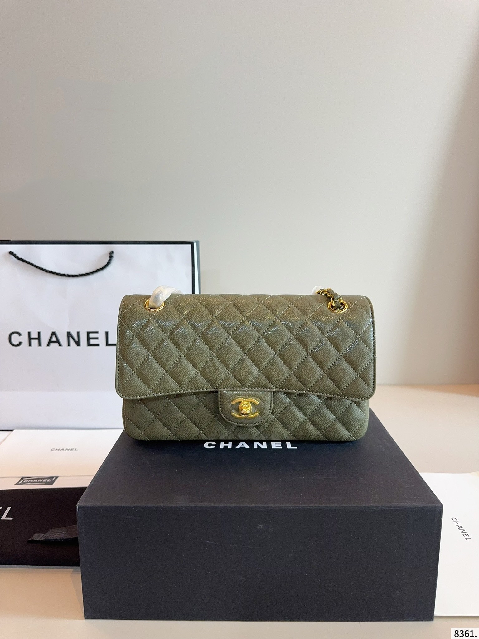 【CHANEL公式旗艦店】シャネル CF チェーンバッグ 8色