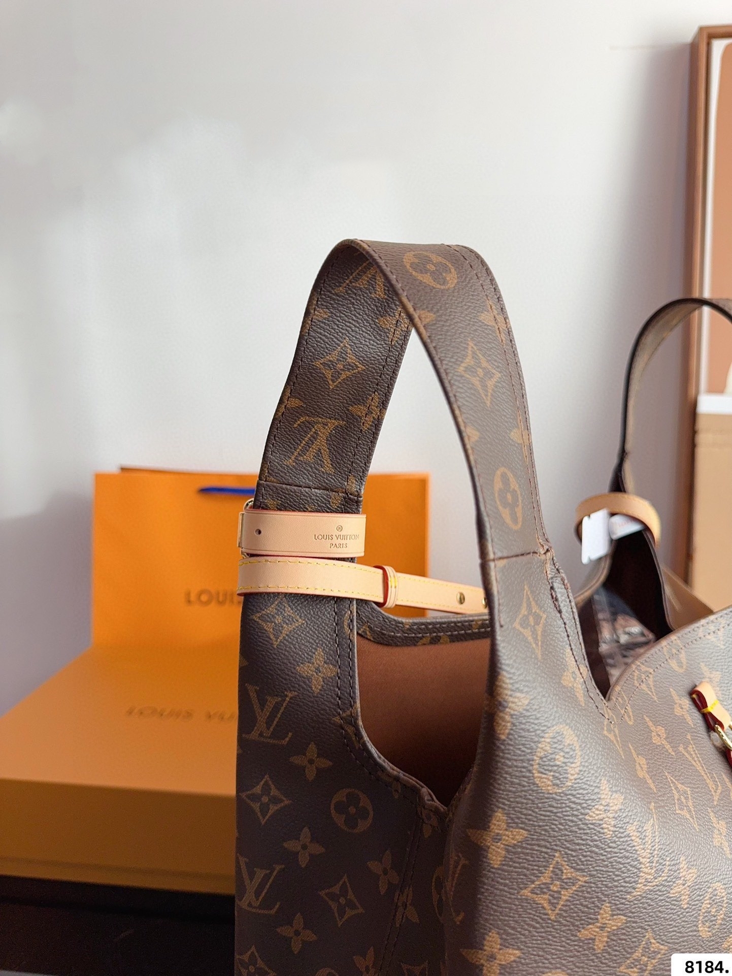 LOUIS VUITTON ルイヴィトン Atlantis BB ハンドバッグ