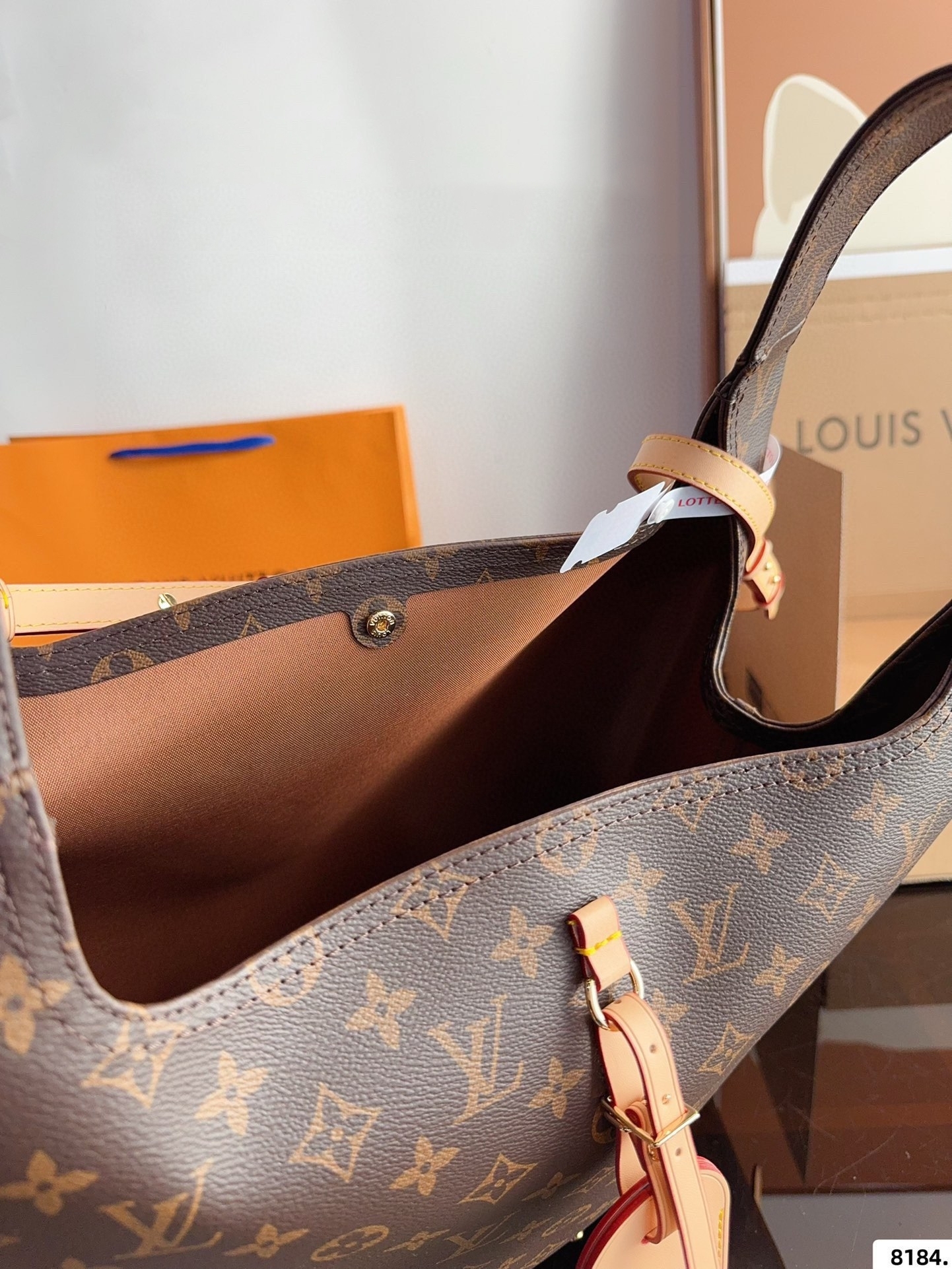 LOUIS VUITTON ルイヴィトン Atlantis BB ハンドバッグ