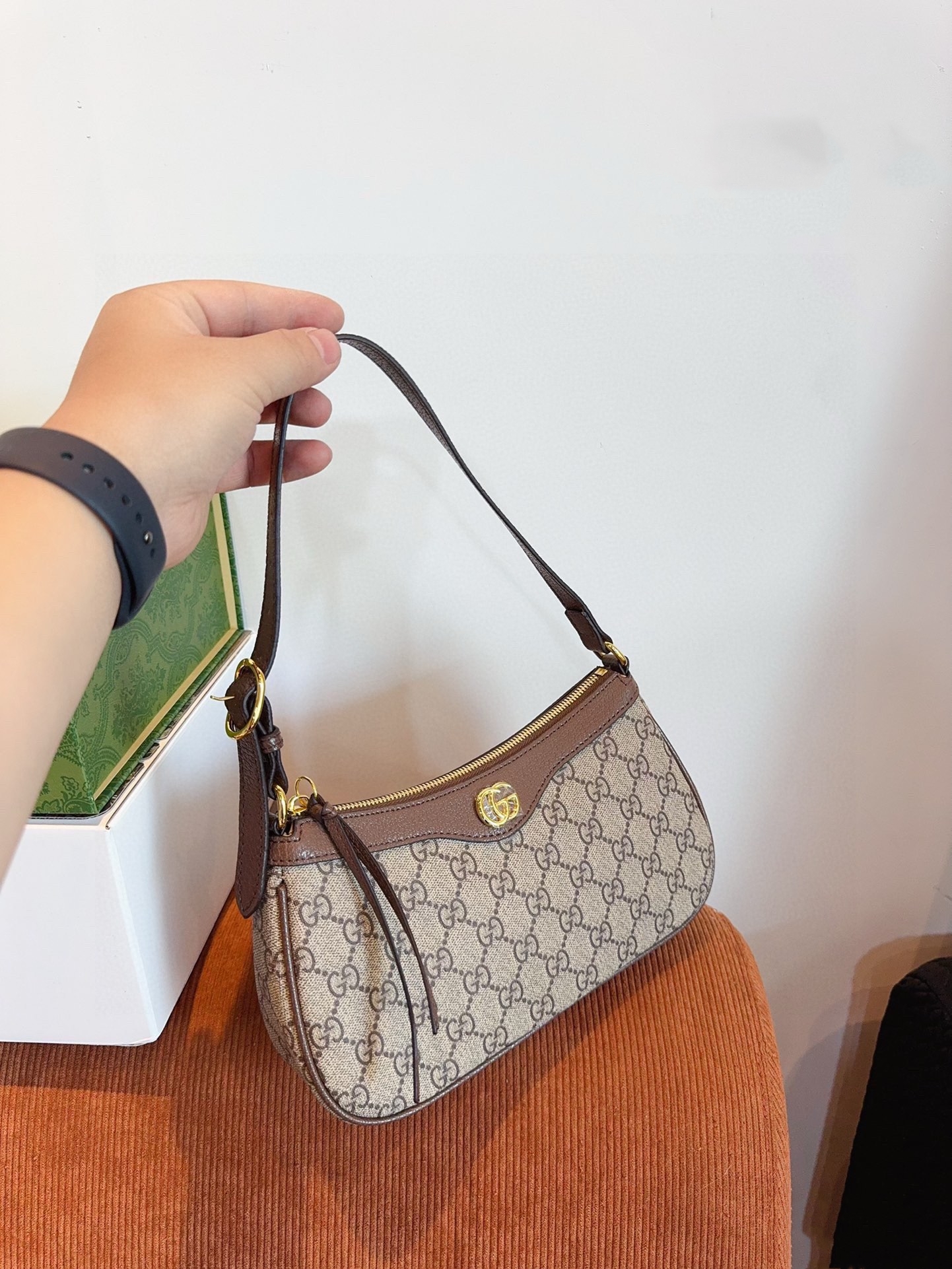 【GUCCI旗艦店】グッチ Ophidia わきバッグ ハンドバッグ