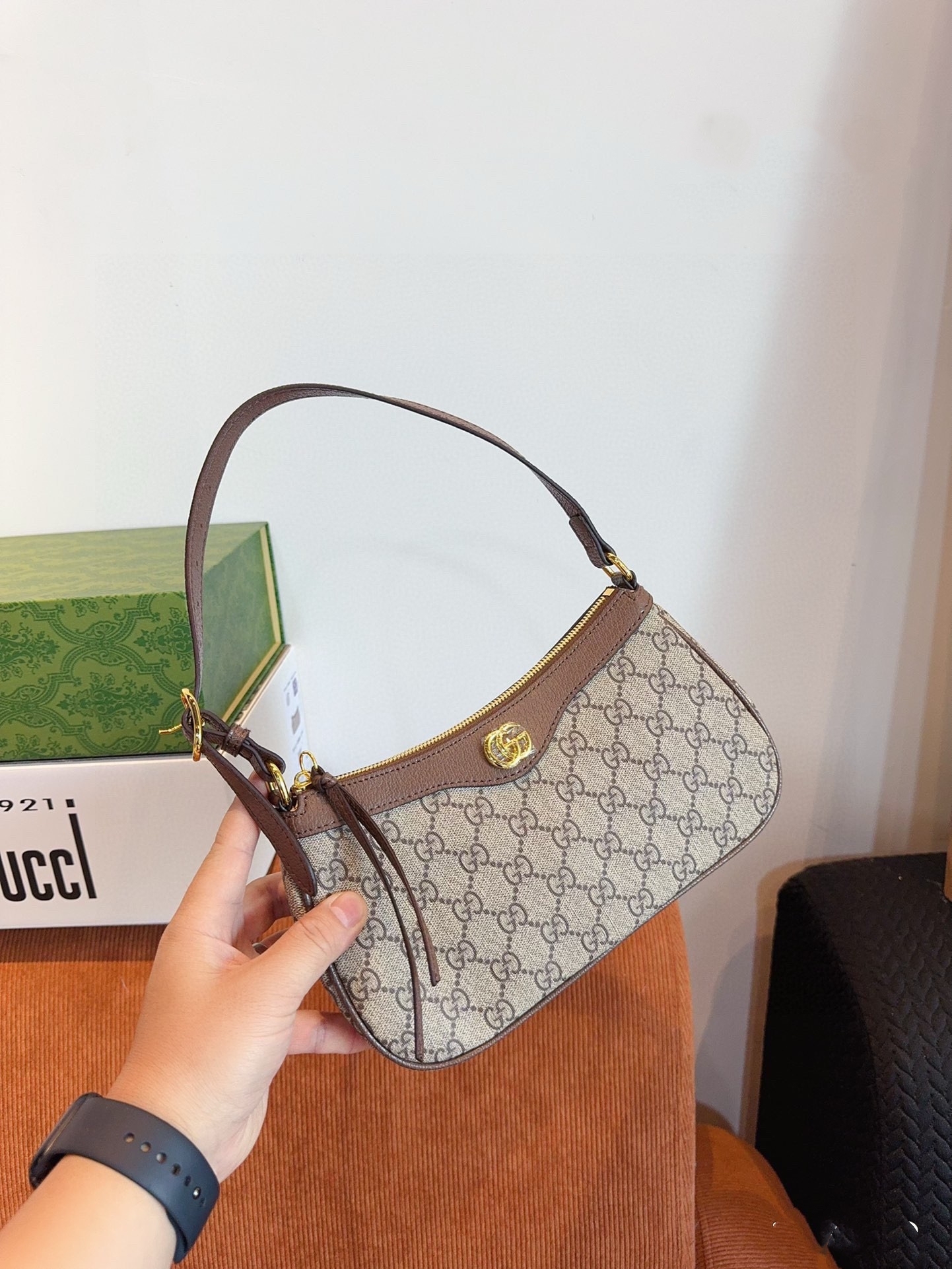 【GUCCI旗艦店】グッチ Ophidia わきバッグ ハンドバッグ