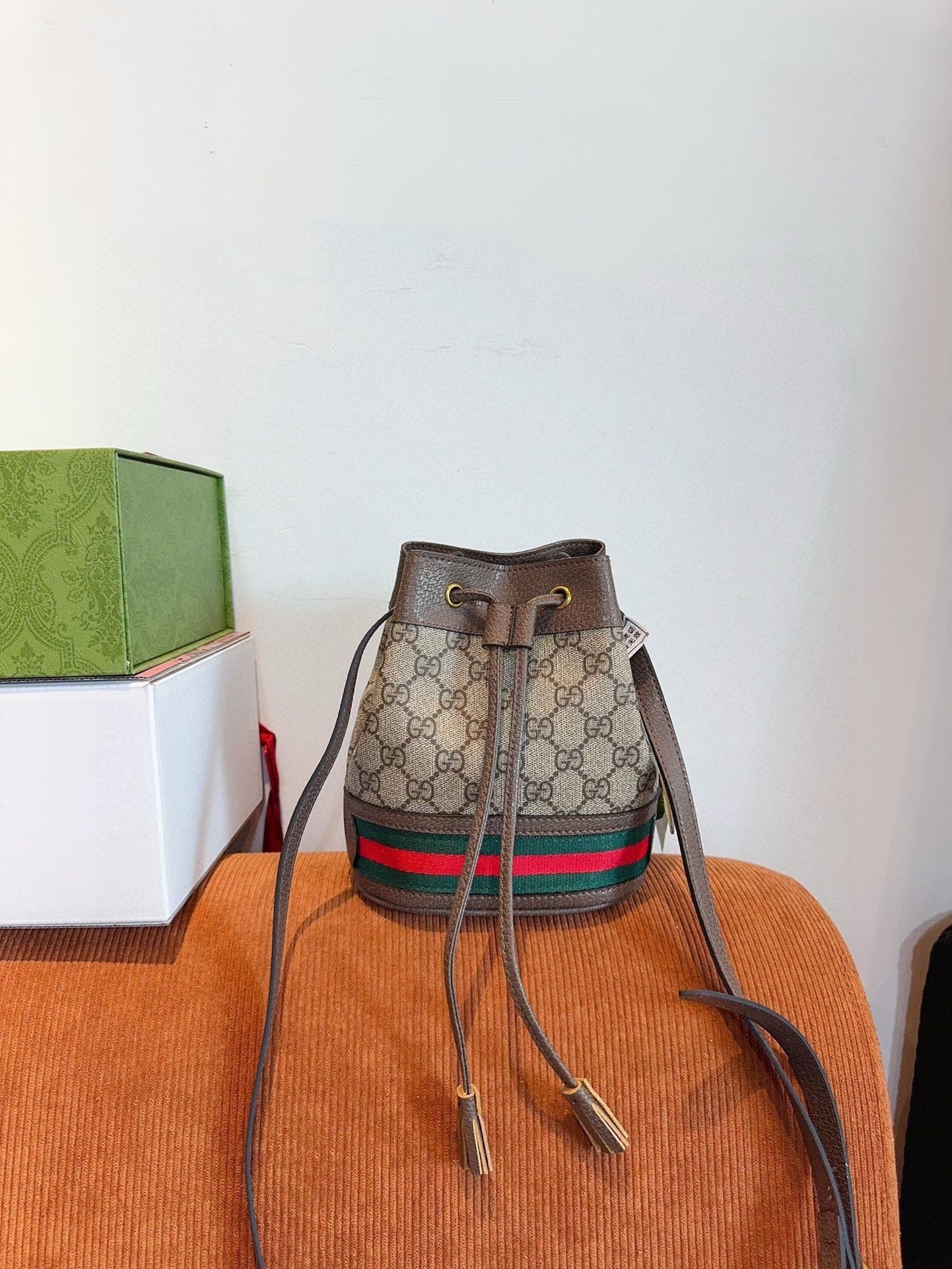 【GUCCI公式旗艦店】グッチ GG ミニバケツバッグ 16*10*19cm