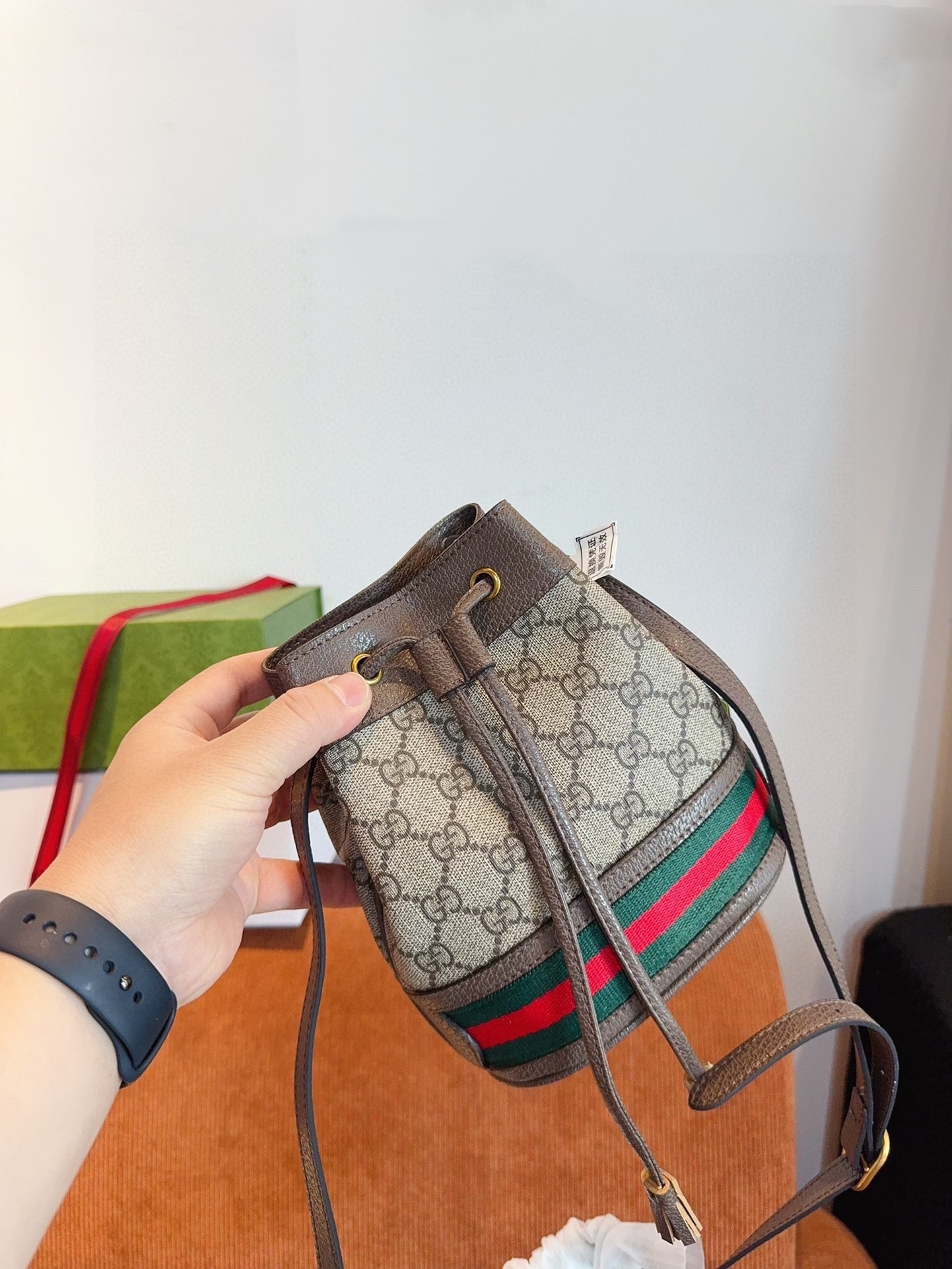 【GUCCI公式旗艦店】グッチ GG ミニバケツバッグ 16*10*19cm