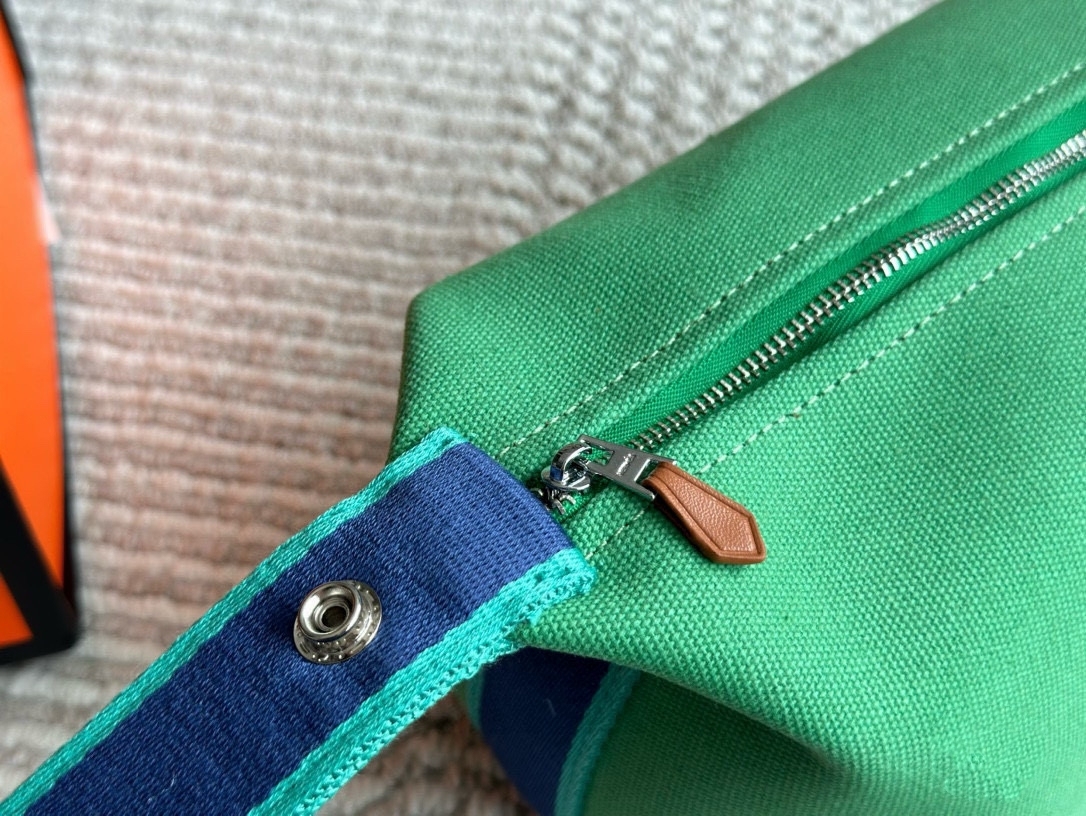 【HERMES公式旗艦店】エルメス トイレタリーバッグ 9色